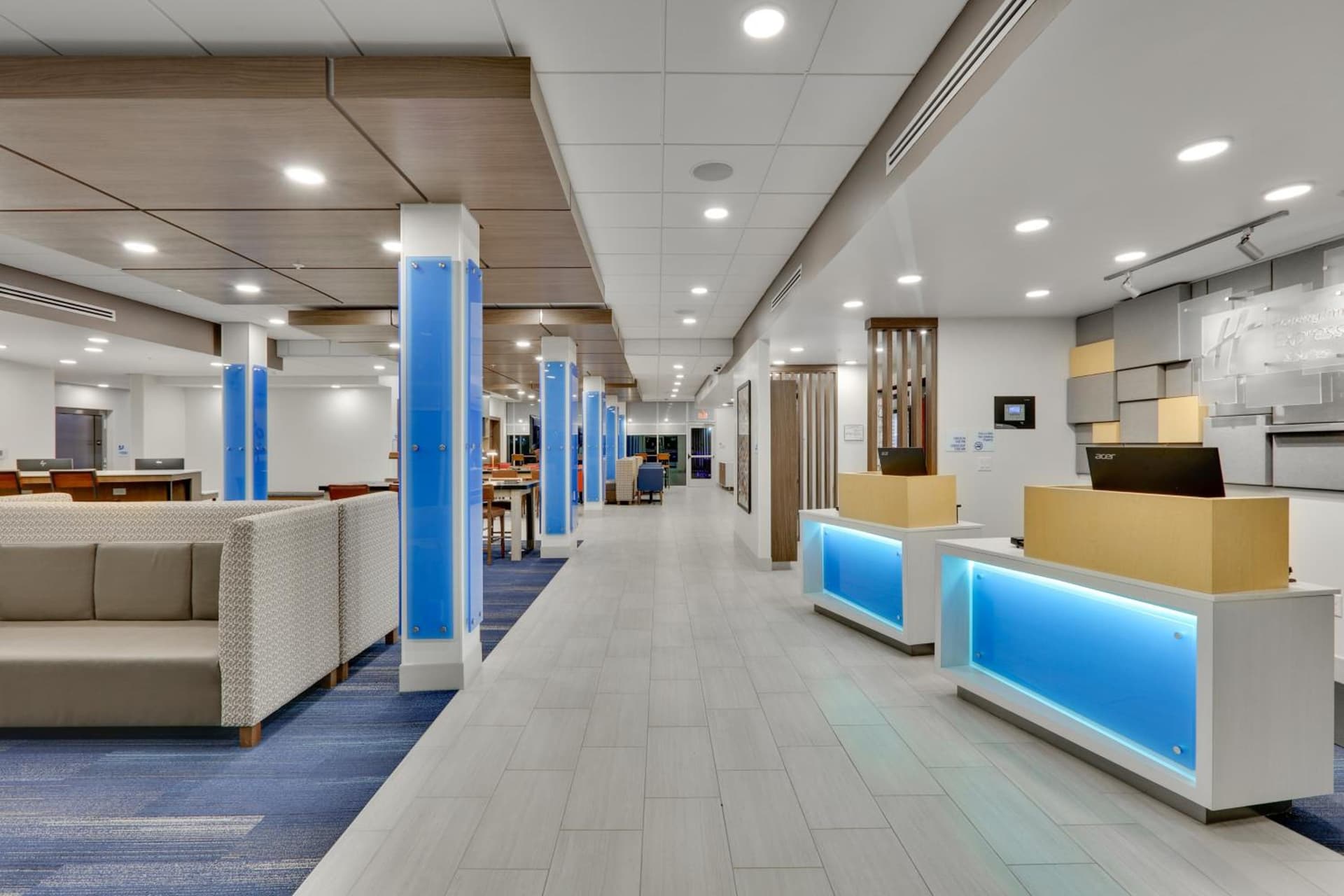 Holiday Inn Express & Suites Plano East - Richardson by IHG interior in Plano, TX — gallery photo 2
