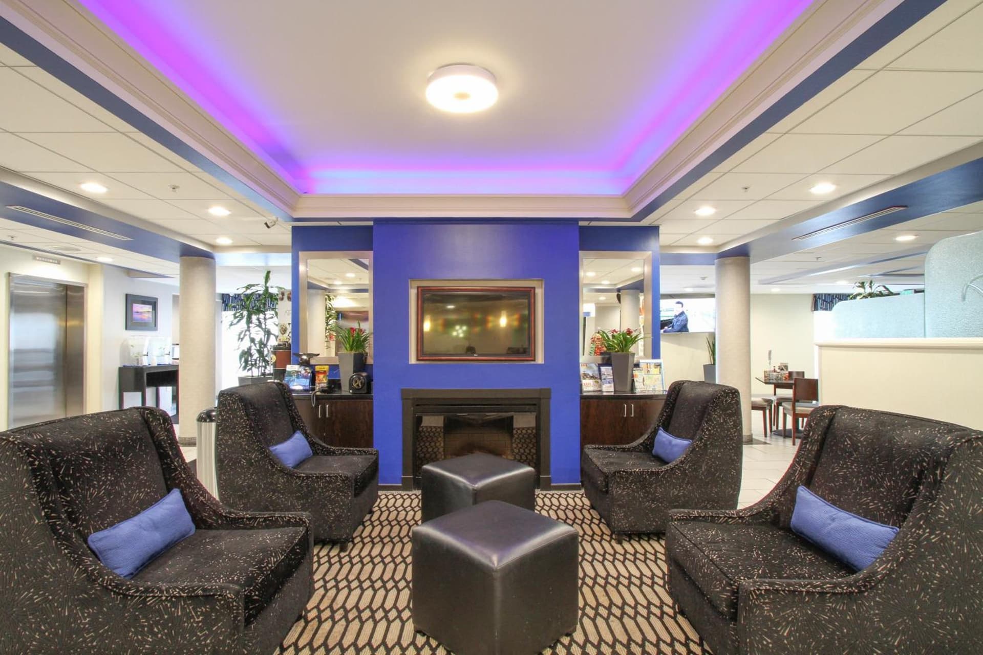 Holiday Inn Oceanside Marina Camp Pendleton by IHG gallery photo in Oceanside, CA — image 16