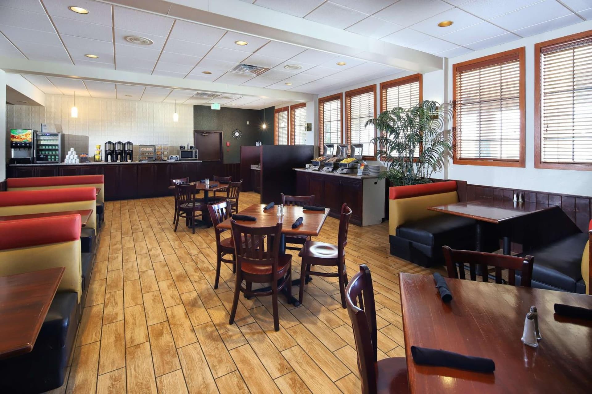 Wyndham Tucson Airport Hotel & Conference Center property views in Tucson, AZ — gallery photo 3