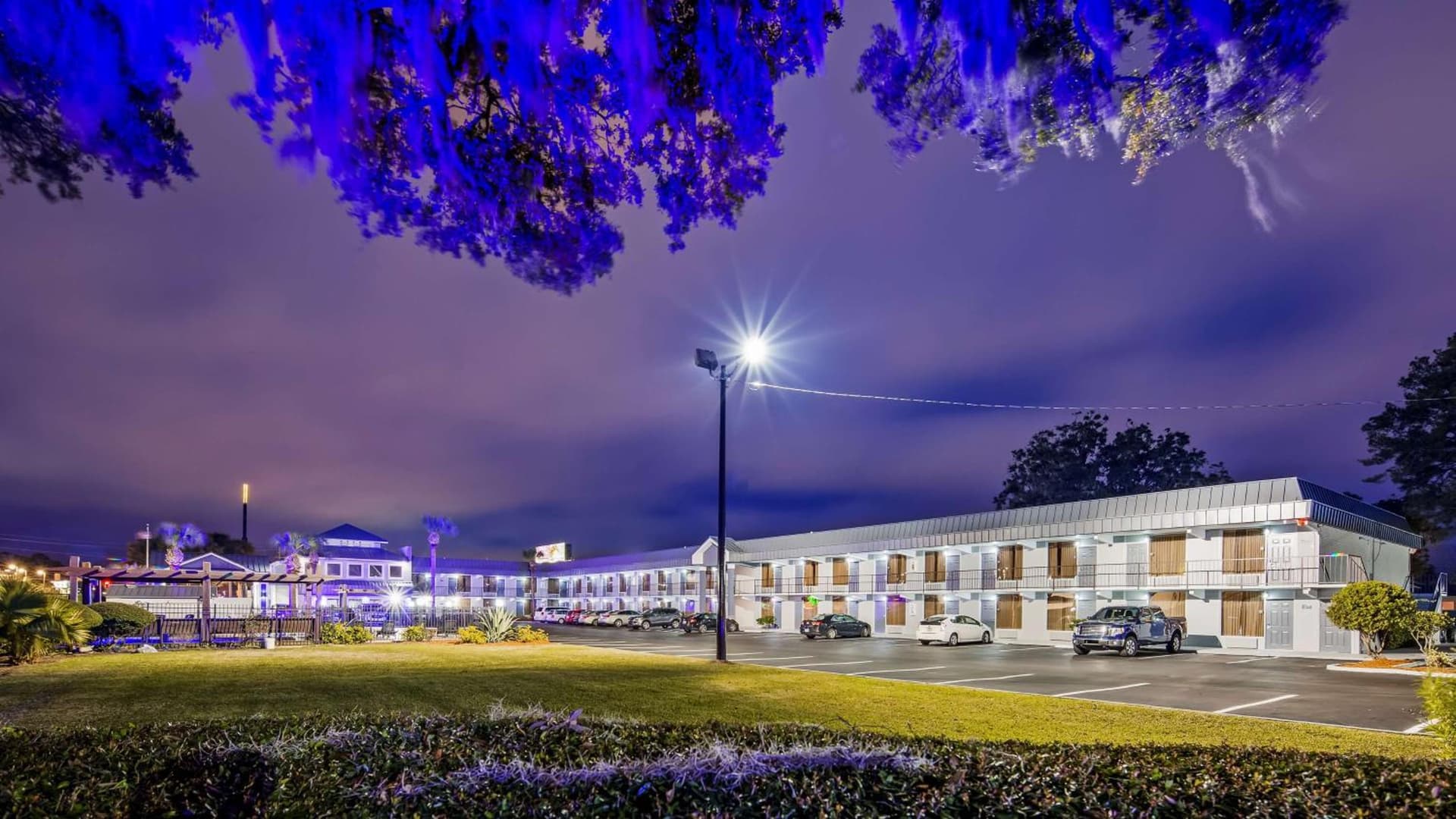 Best Western Central Inn gallery photo in Savannah, GA — image 19
