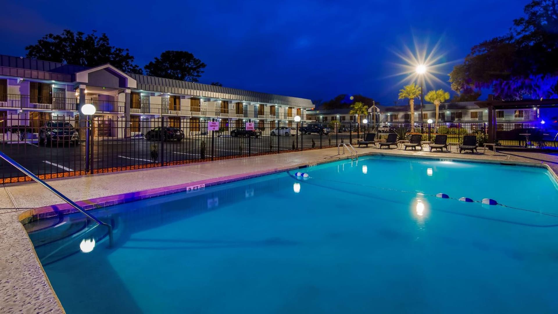Best Western Central Inn gallery photo in Savannah, GA — image 25