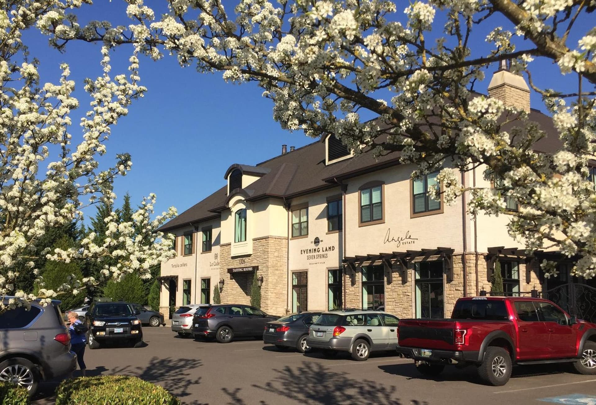 The Dundee - A Trace Hotel — hotel in Woodburn, Oregon