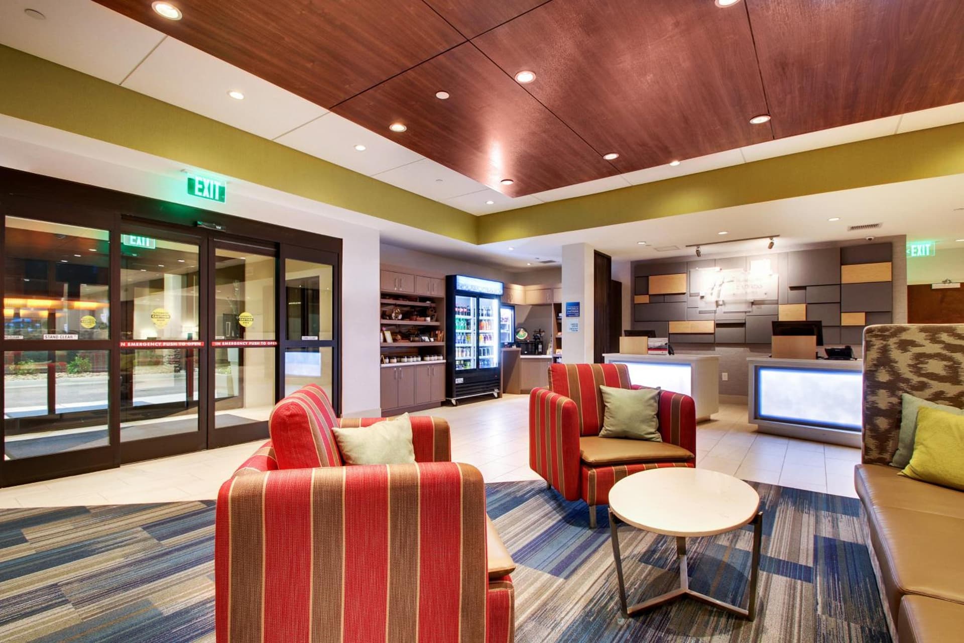 Holiday Inn Express & Suites Helen by IHG interior in Helen, GA — gallery photo 2