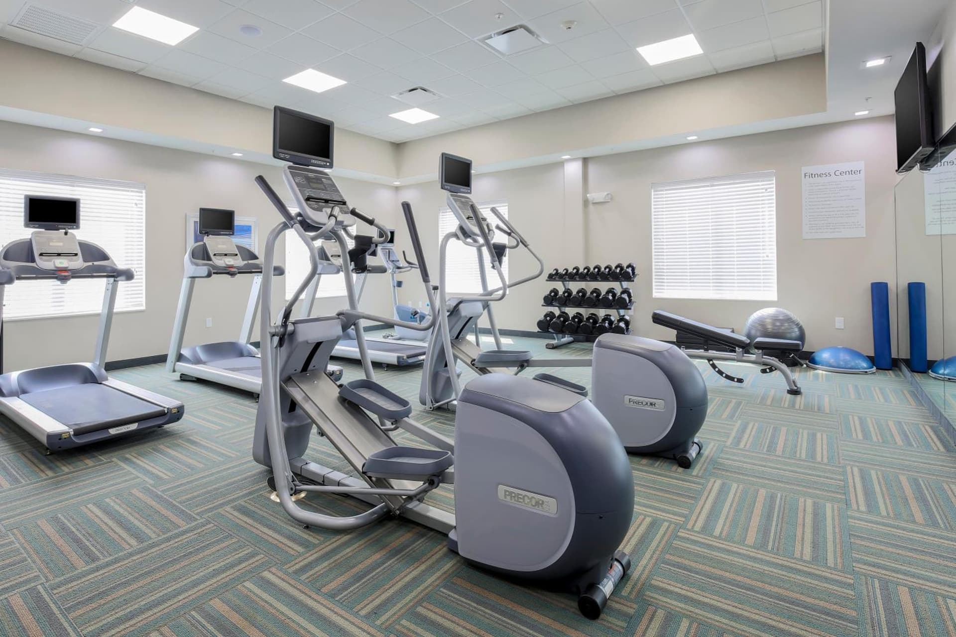 Holiday Inn Express & Suites Houston - Hobby Airport Area by IHG property views in Houston, TX — gallery photo 3