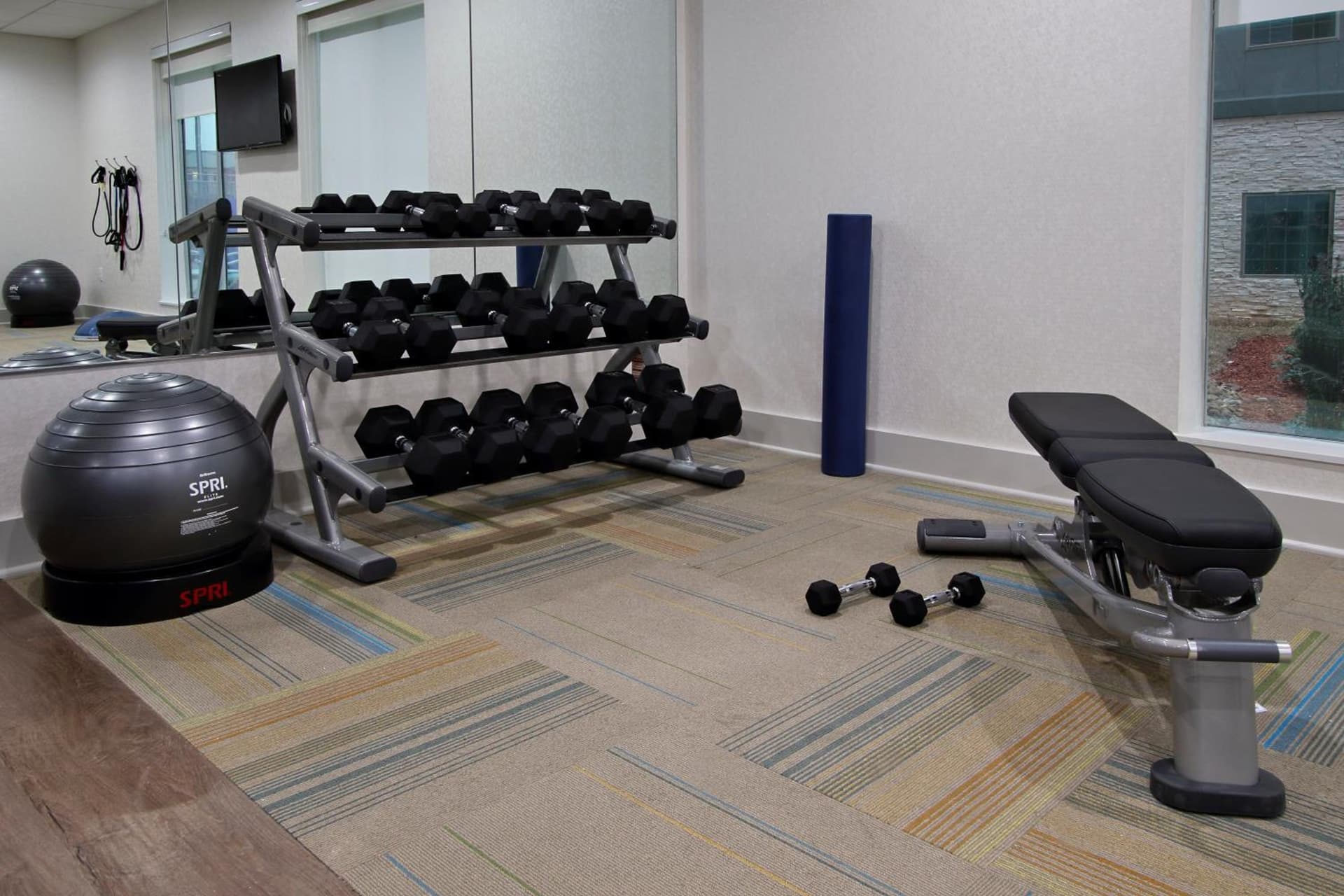 Holiday Inn Express & Suites - Lake Charles South Casino Area by IHG gallery photo in Lake Charles, LA — image 11