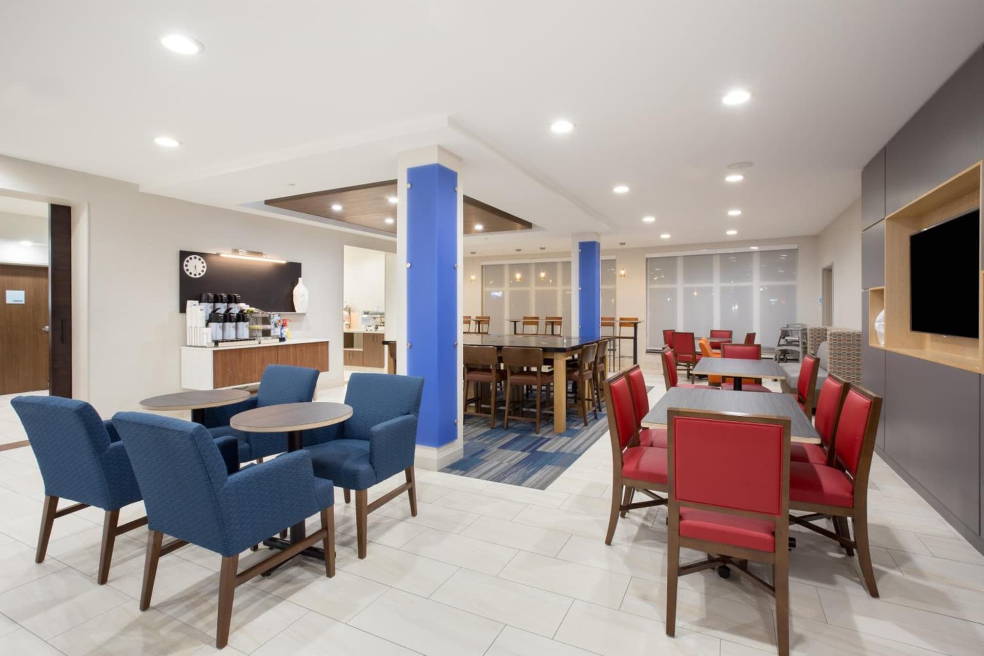Holiday Inn Express & Suites Amarillo by IHG gallery photo in Amarillo, TX — image 13