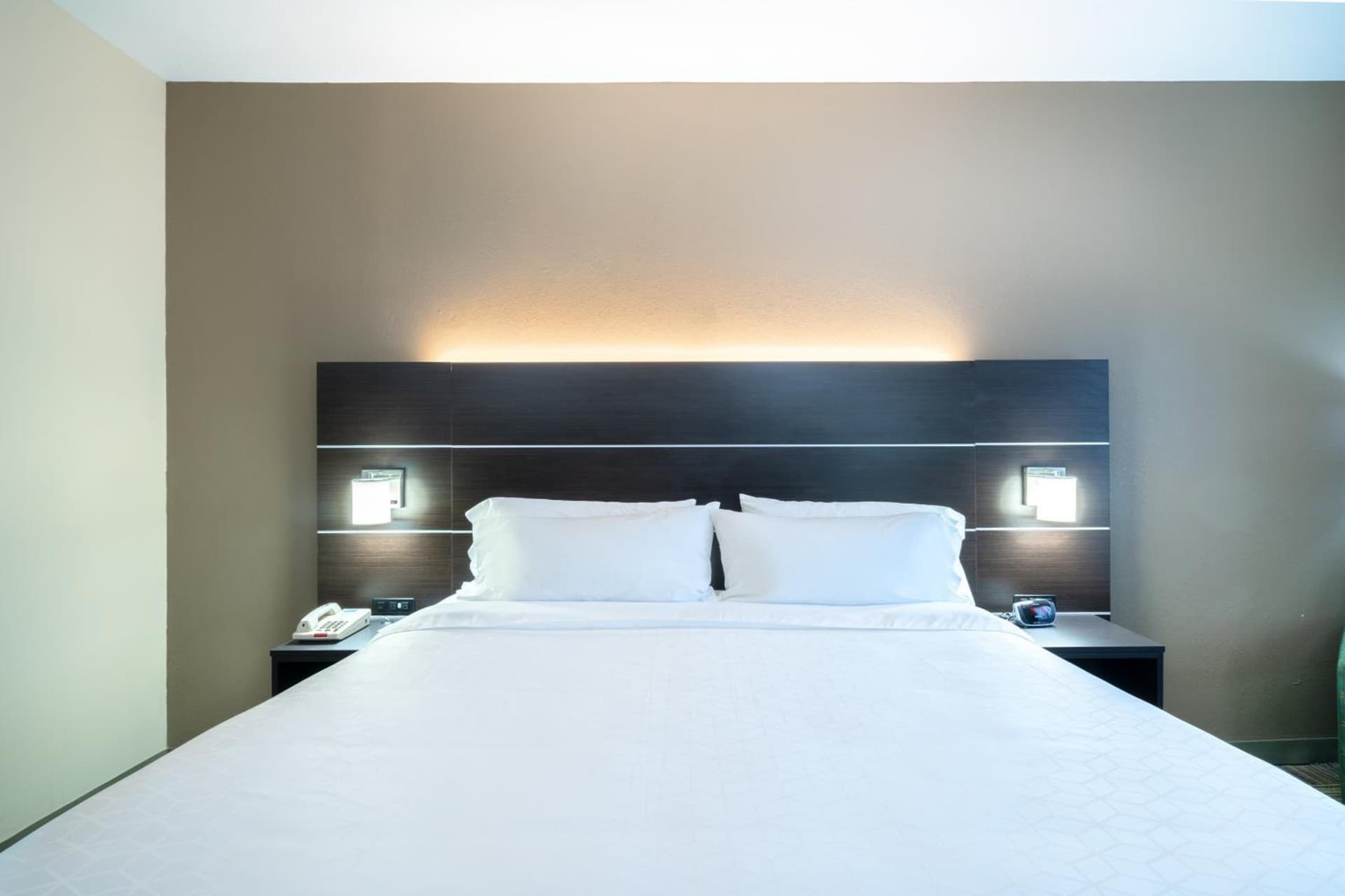 Holiday Inn Express Hotel & Suites Ashland by IHG gallery photo in Ashland, KY — image 18