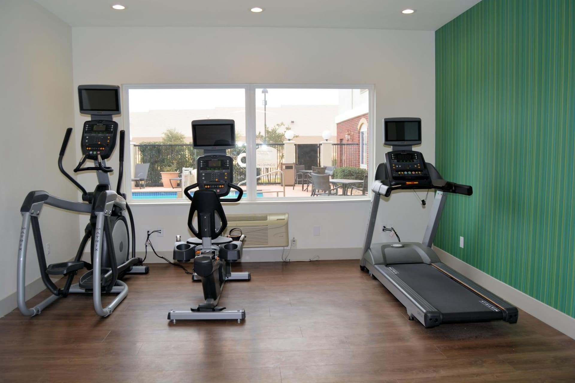 Holiday Inn Express Hotel and Suites Abilene, an IHG Hotel property views in Abilene, TX — gallery photo 3