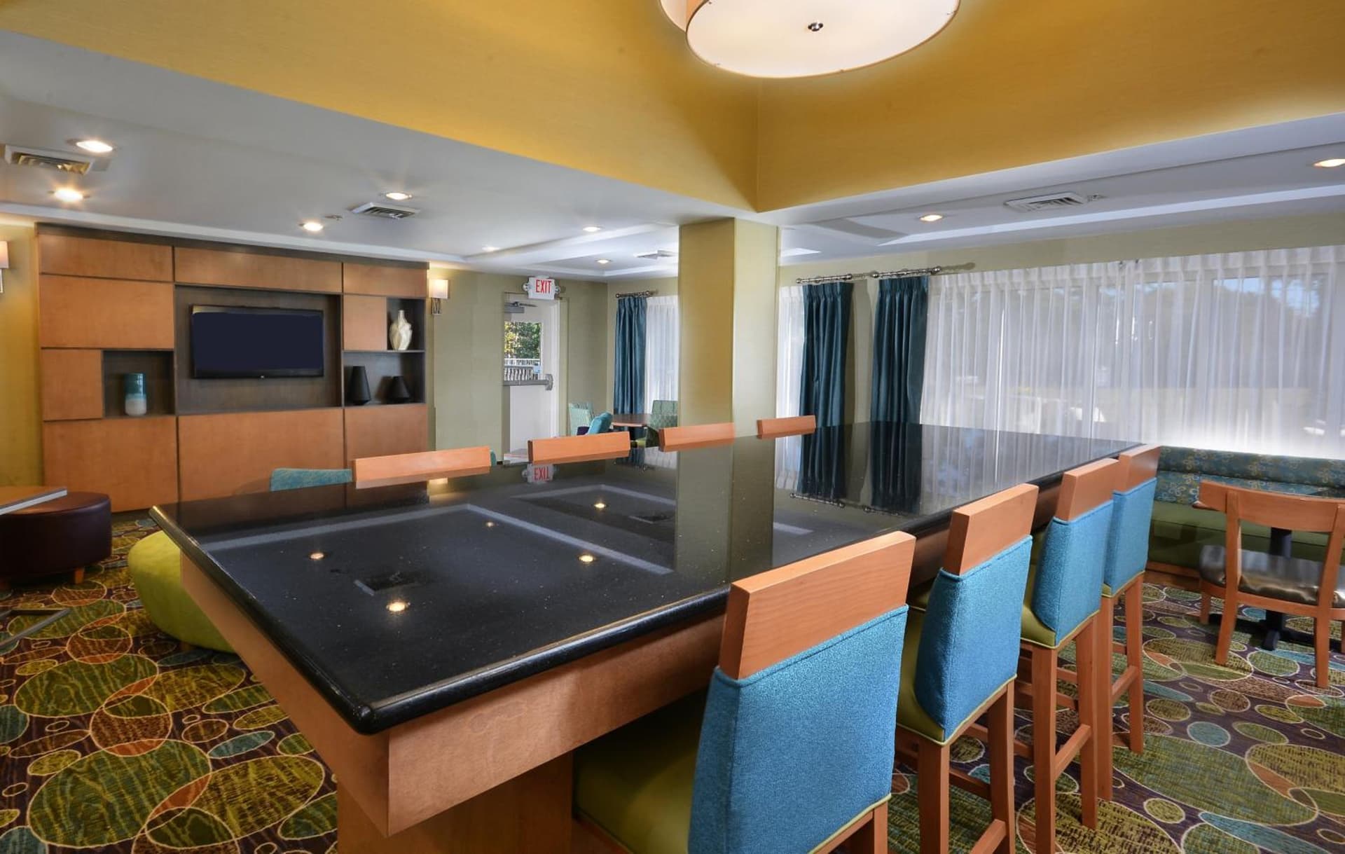 Holiday Inn Express Hotel & Suites High Point South by IHG interior in Archdale, NC — gallery photo 2