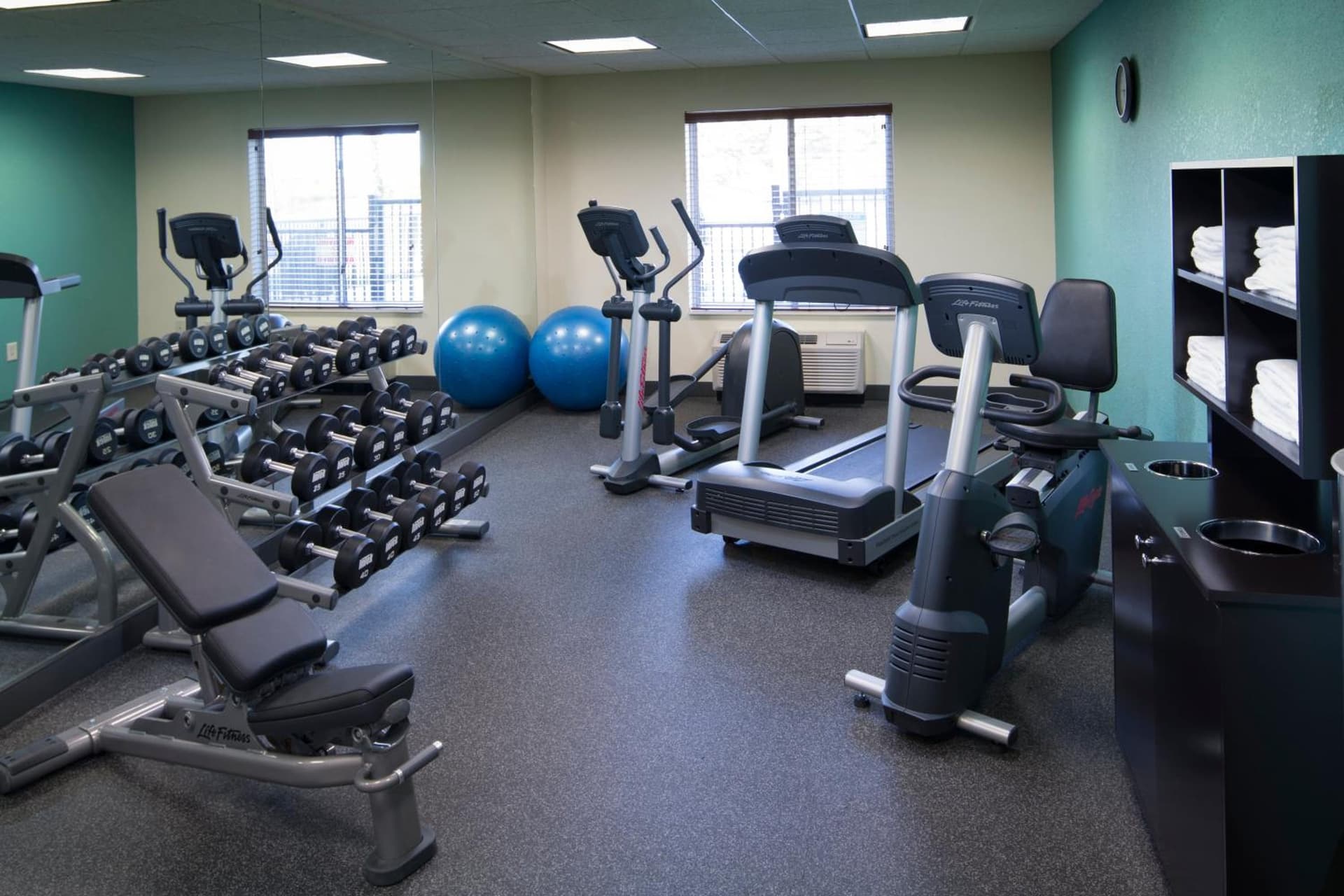 Holiday Inn Express Hotel & Suites High Point South by IHG gallery photo in Archdale, NC — image 35