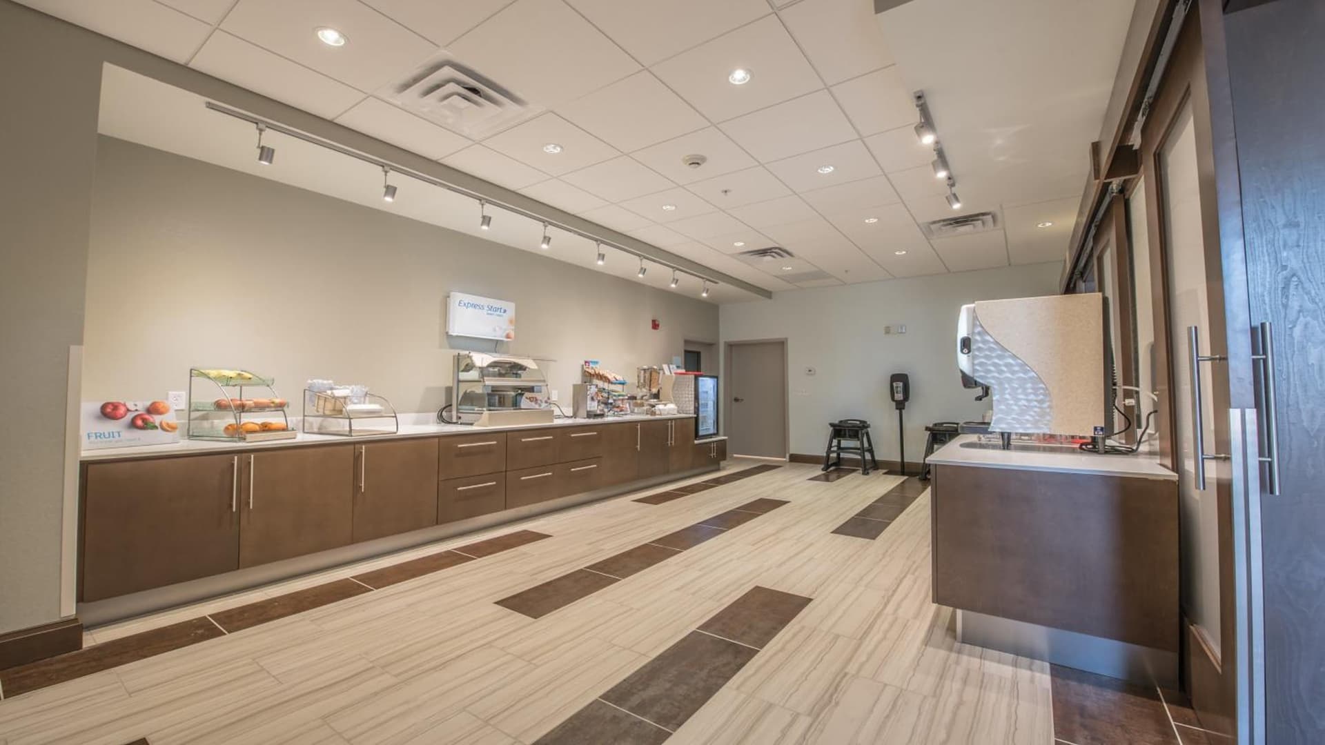 Holiday Inn Express & Suites - Dripping Springs - Austin Area by IHG gallery photo in Dripping Springs, TX — image 16