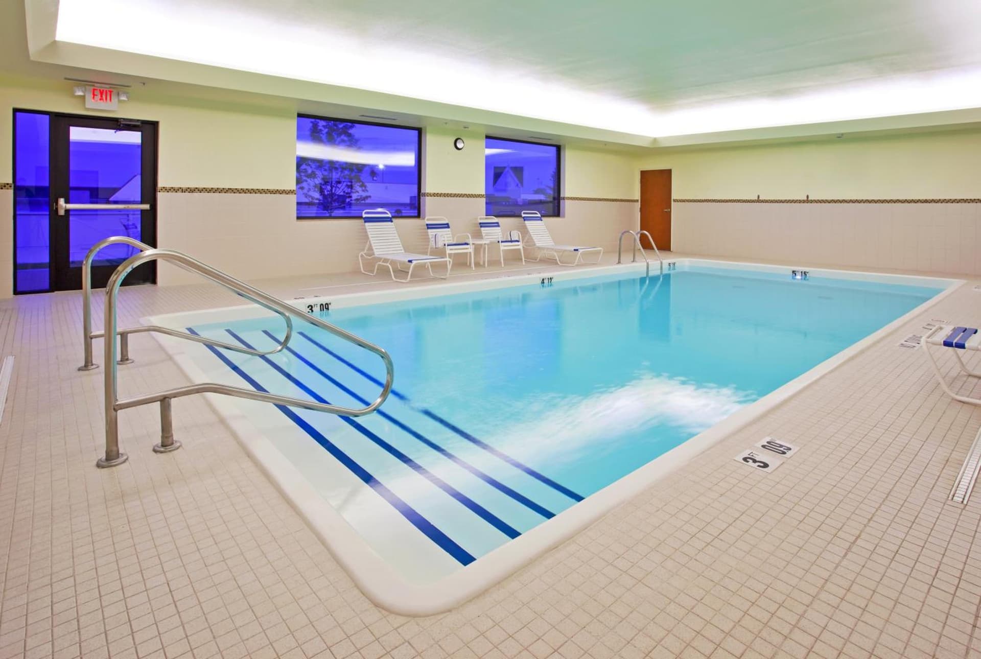 Holiday Inn Express Hotel & Suites Howell by IHG gallery photo in Howell, MI — image 19
