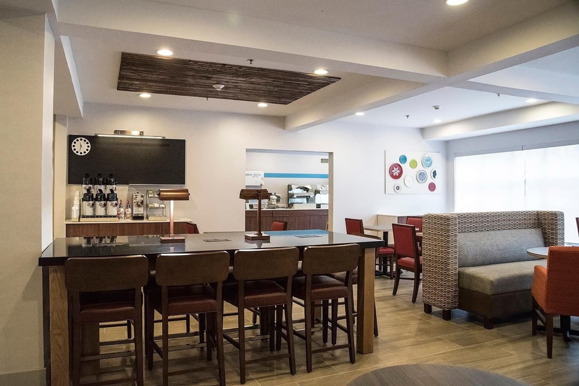 Holiday Inn Express & Suites Alexandria by IHG property views in Alexandria, LA — gallery photo 3