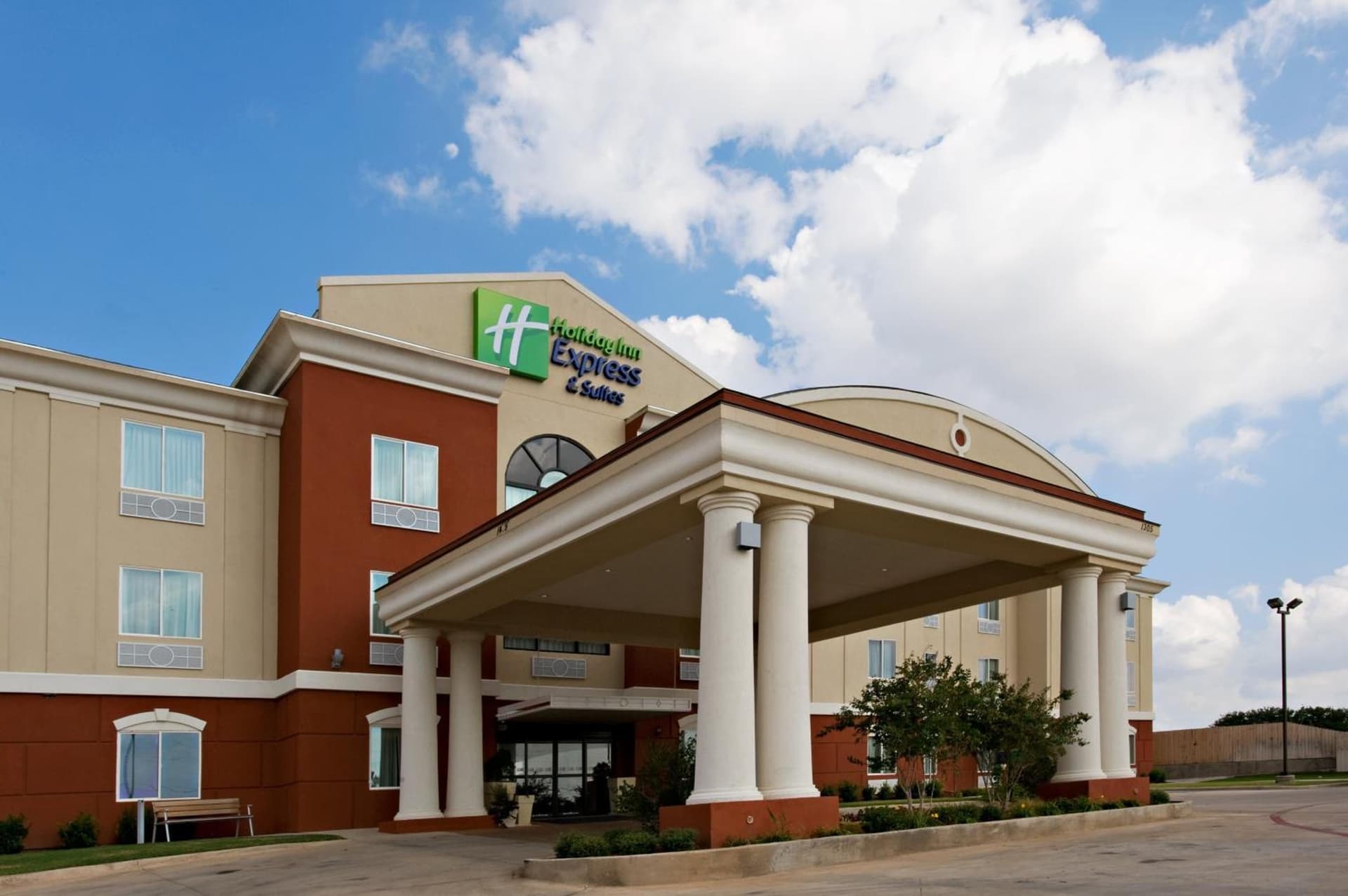 Holiday Inn Express and Suites Snyder, an IHG Hotel — hotel in Snyder, Texas