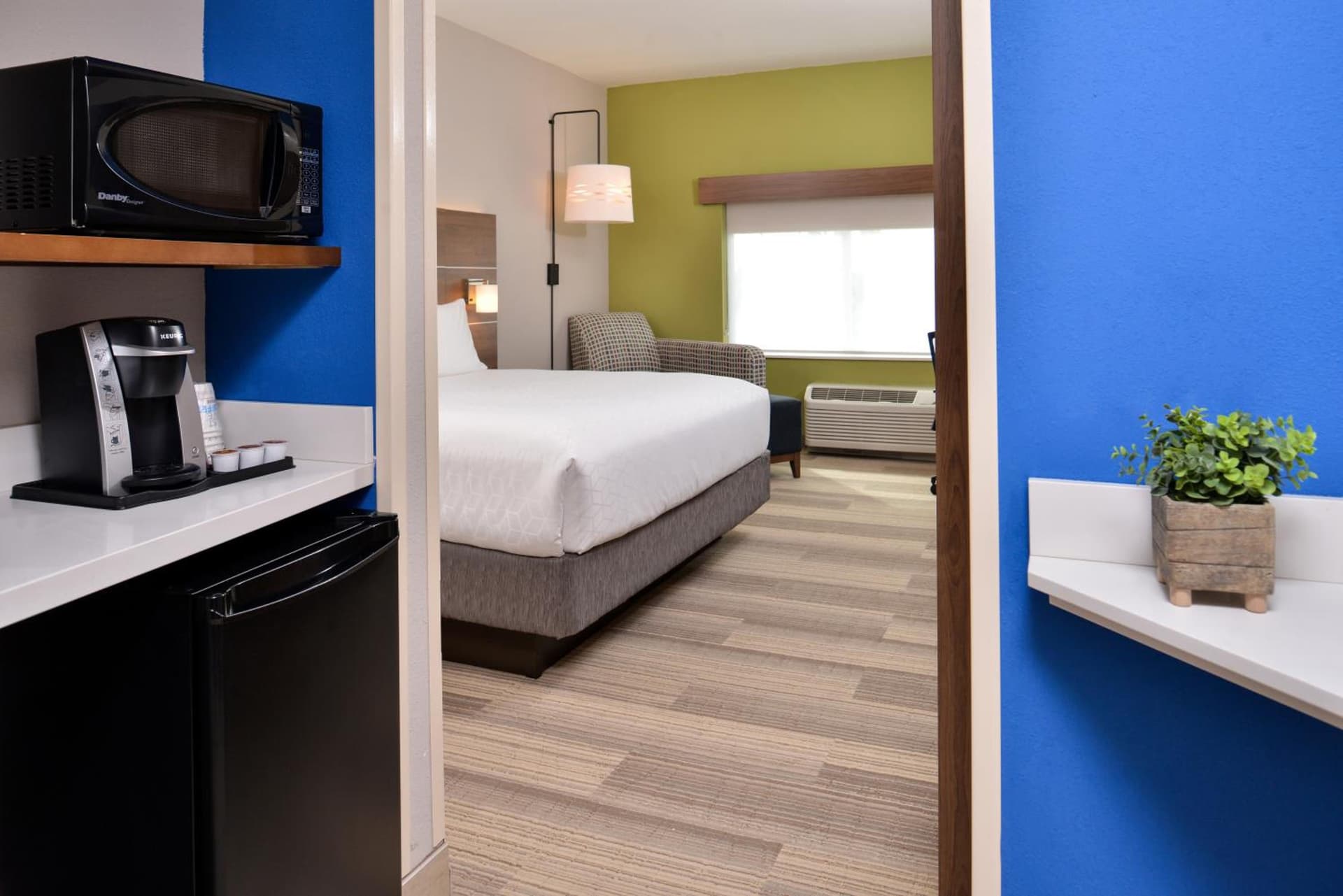 Holiday Inn Express Melbourne West by IHG gallery photo in Melbourne, FL — image 13