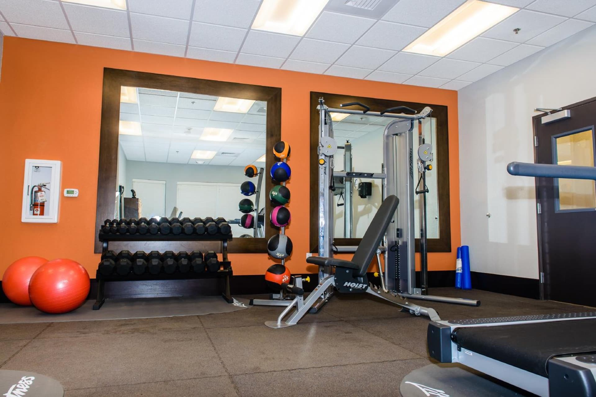 Holiday Inn Express Hotel & Suites Austin NW - Arboretum Area by IHG gallery photo in Austin, TX — image 24