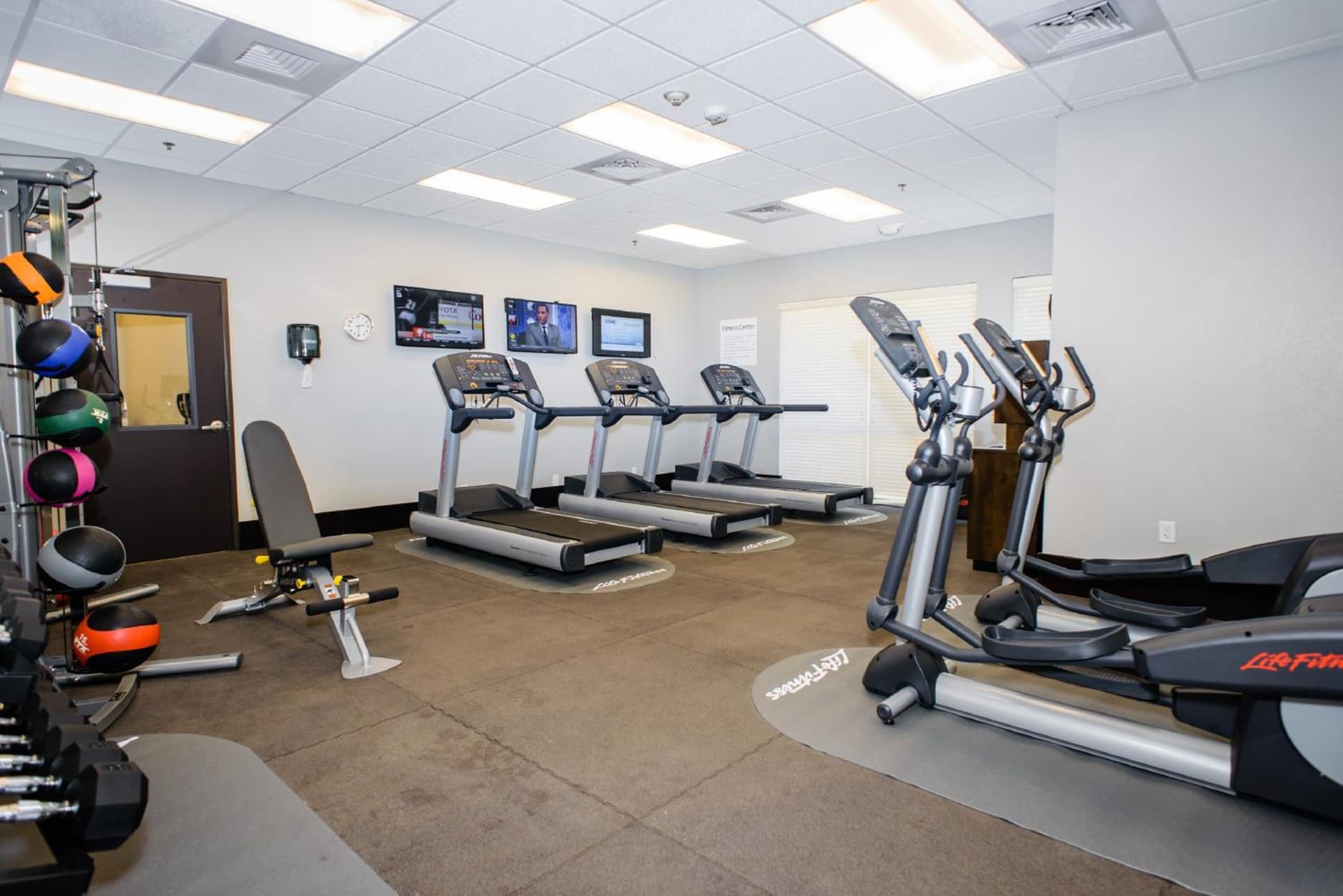 Holiday Inn Express Hotel & Suites Austin NW - Arboretum Area by IHG gallery photo in Austin, TX — image 22