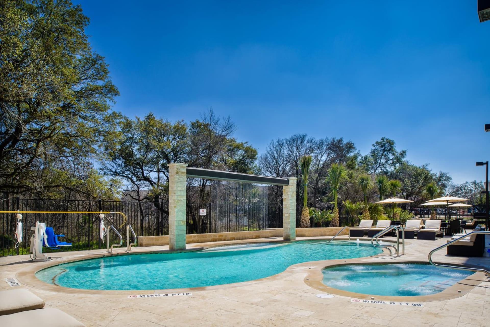 Holiday Inn Express Hotel & Suites Austin NW - Arboretum Area by IHG gallery photo in Austin, TX — image 25