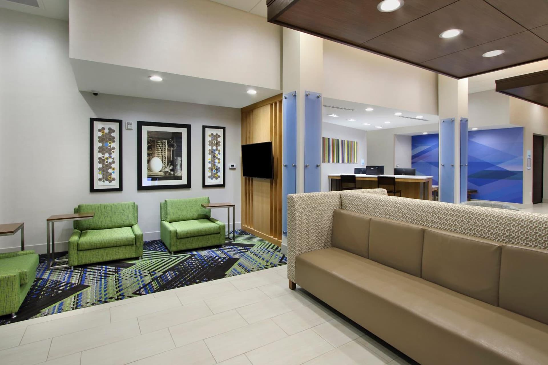 Holiday Inn Express & Suites Dallas Frisco NW Toyota Stdm by IHG property views in Frisco, TX — gallery photo 3