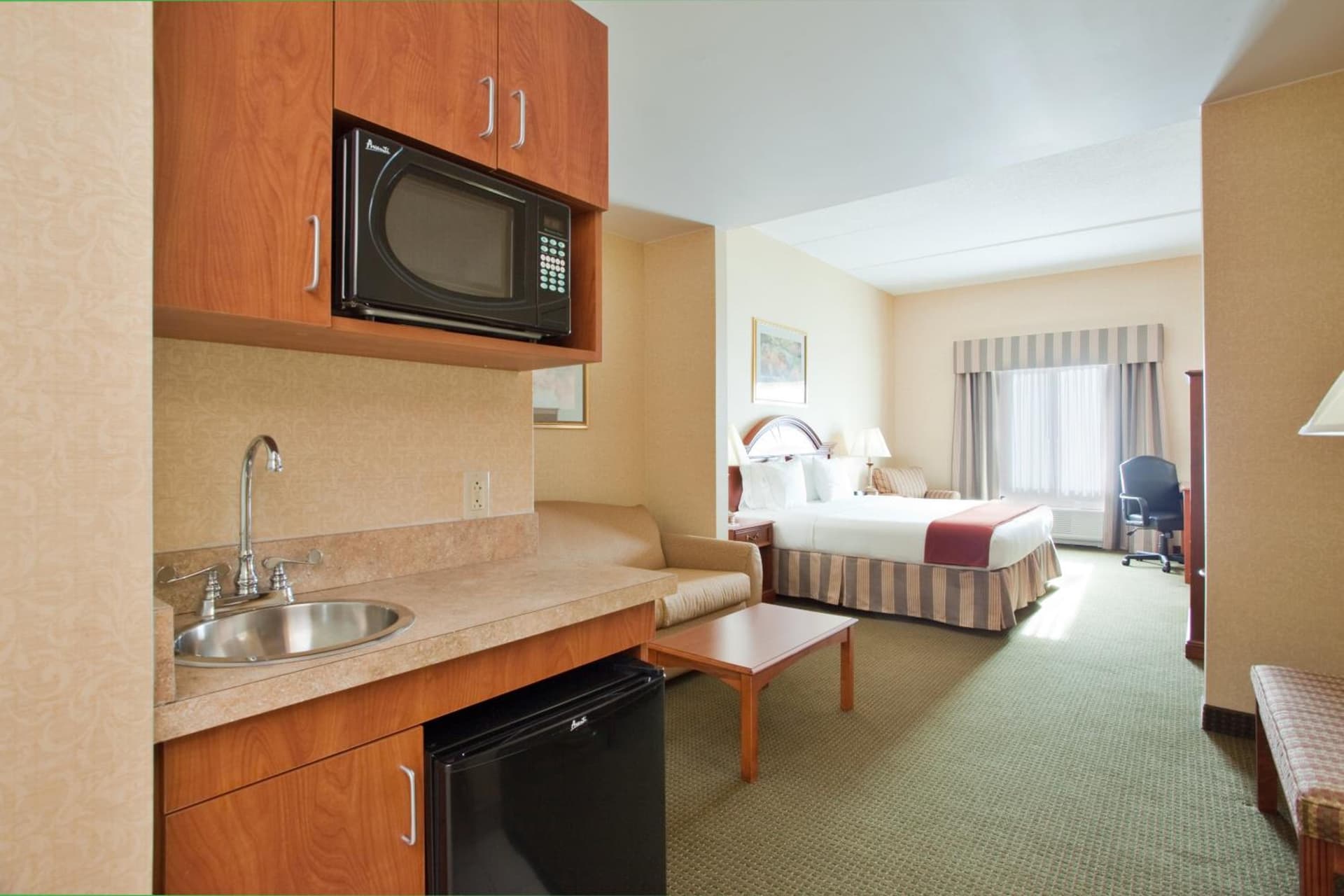 Holiday Inn Express Hotel & Suites Drums-Hazelton by IHG gallery photo in Drums, PA — image 22