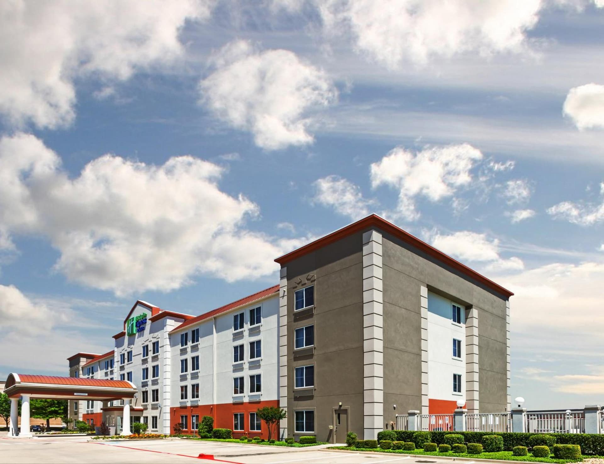 Holiday Inn Express Hotel & Suites Dallas Lewisville by IHG gallery photo in Lewisville, TX — image 11
