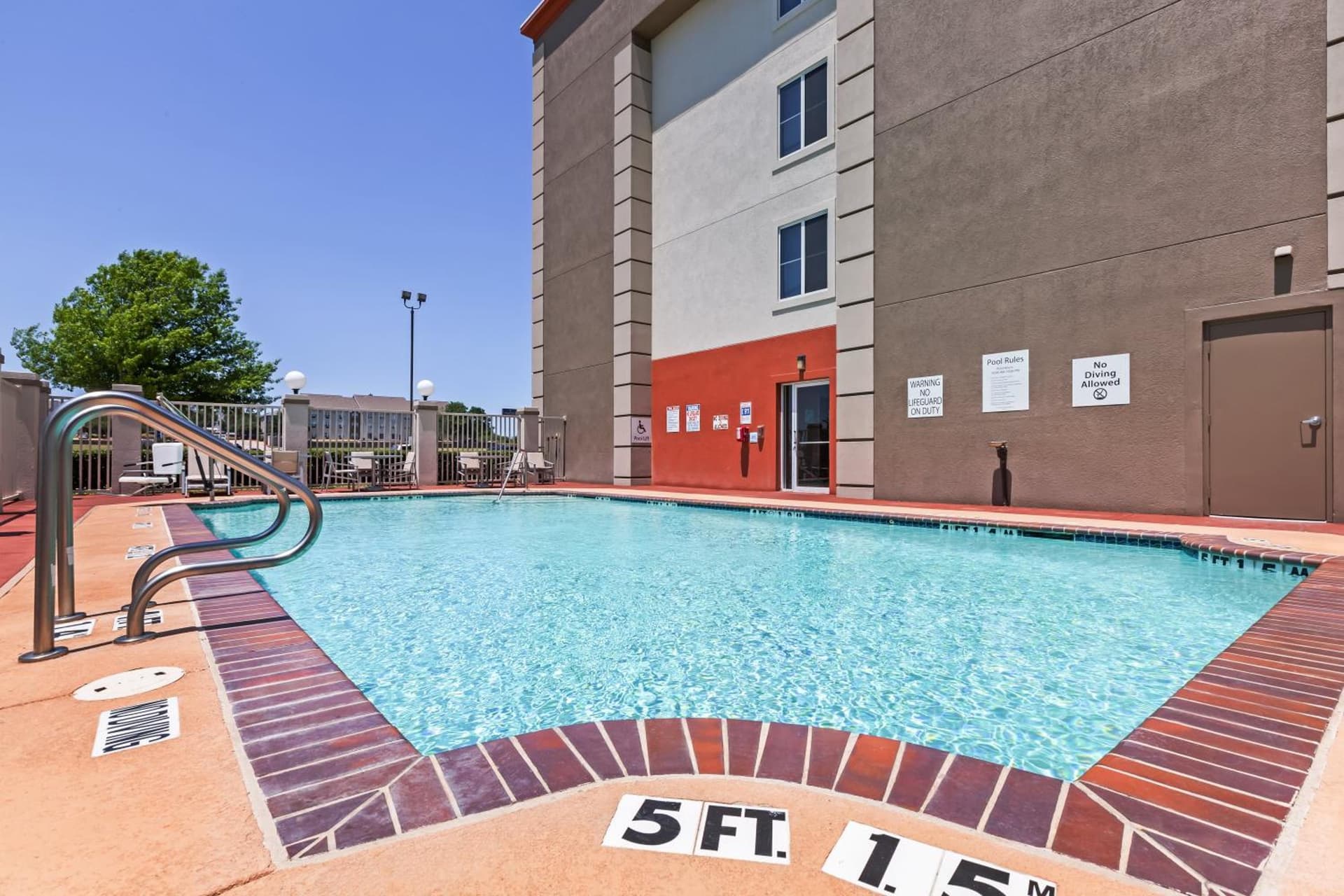 Holiday Inn Express Hotel & Suites Dallas Lewisville by IHG gallery photo in Lewisville, TX — image 30