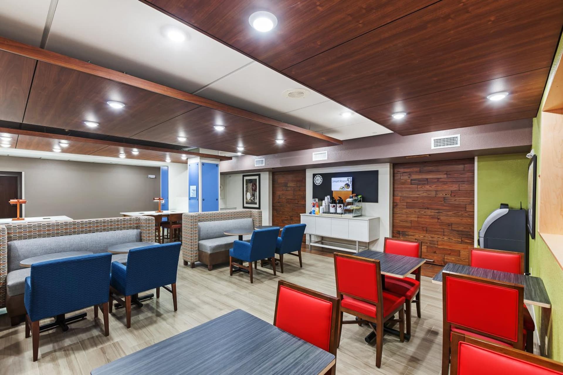 Holiday Inn Express Hotel & Suites Dallas Lewisville by IHG gallery photo in Lewisville, TX — image 25