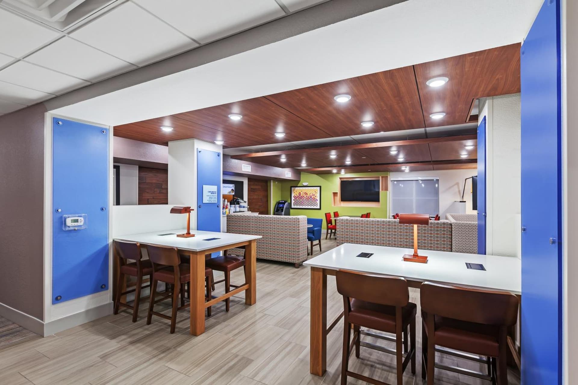 Holiday Inn Express Hotel & Suites Dallas Lewisville by IHG gallery photo in Lewisville, TX — image 17