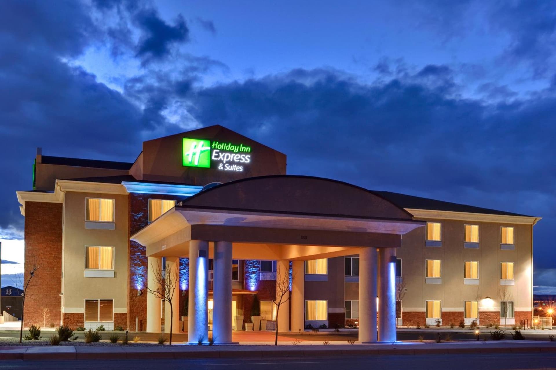 Holiday Inn Express Hotel & Suites Albuquerque Airport by IHG featured exterior or lobby in Albuquerque, NM — similar hotel