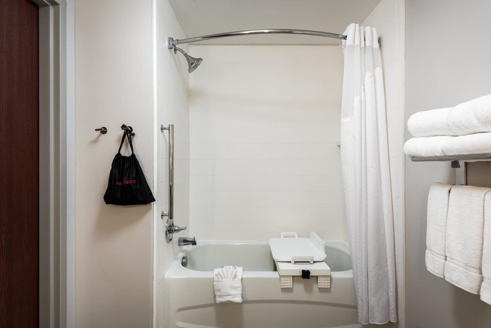 Holiday Inn Express Hotel & Suites Bartow by IHG property views in Bartow, FL — gallery photo 3