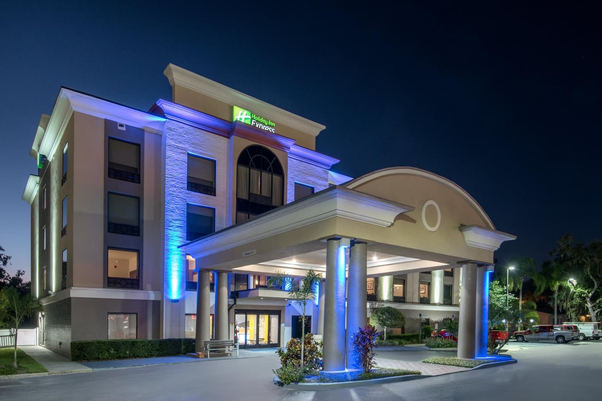 Holiday Inn Express Hotel & Suites Bartow by IHG featured exterior or lobby in Bartow, FL — similar hotel