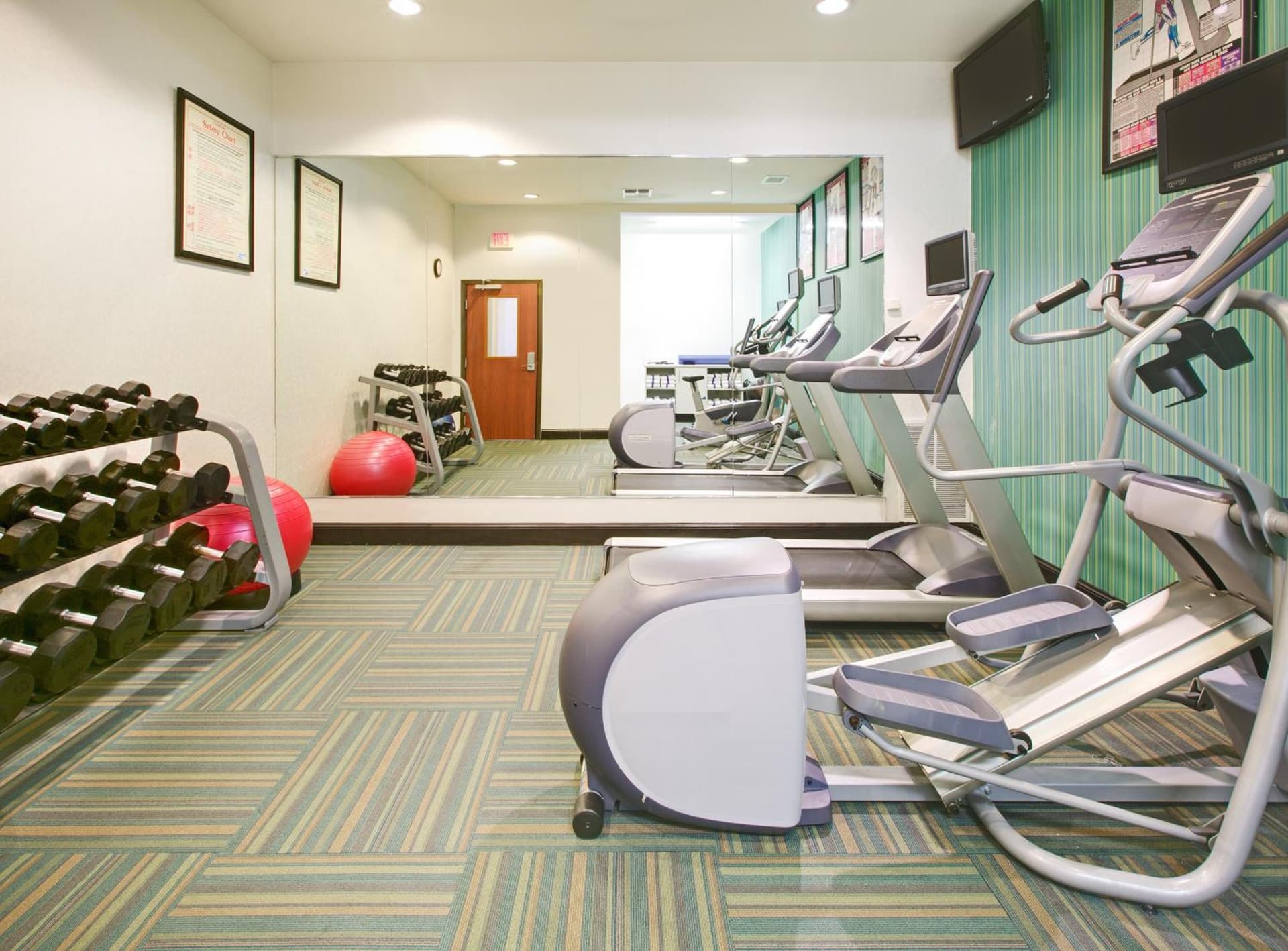 Holiday Inn Express & Suites - Denton North by IHG gallery photo in Denton, TX — image 14