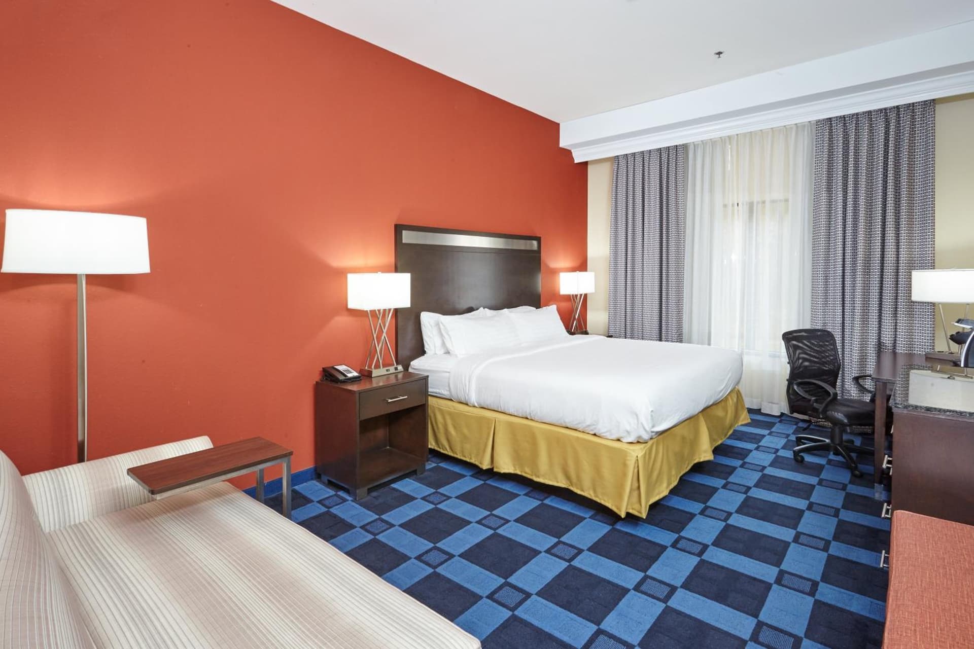 Holiday Inn Express Hotel & Suites Columbia Univ Area-Hwy 63 by IHG gallery photo in Columbia, MO — image 36