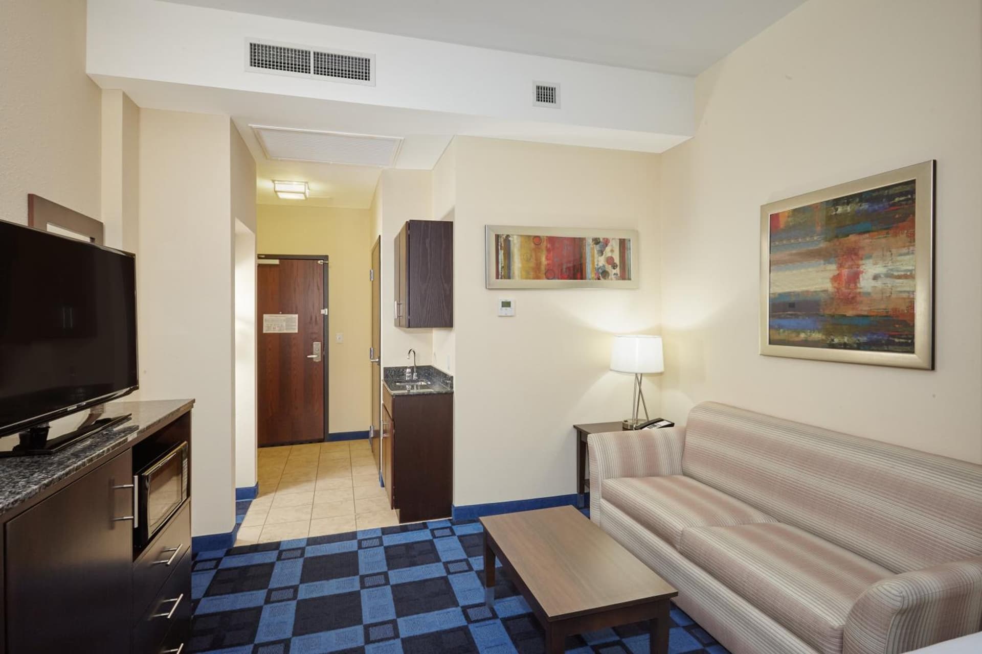 Holiday Inn Express Hotel & Suites Columbia Univ Area-Hwy 63 by IHG gallery photo in Columbia, MO — image 16