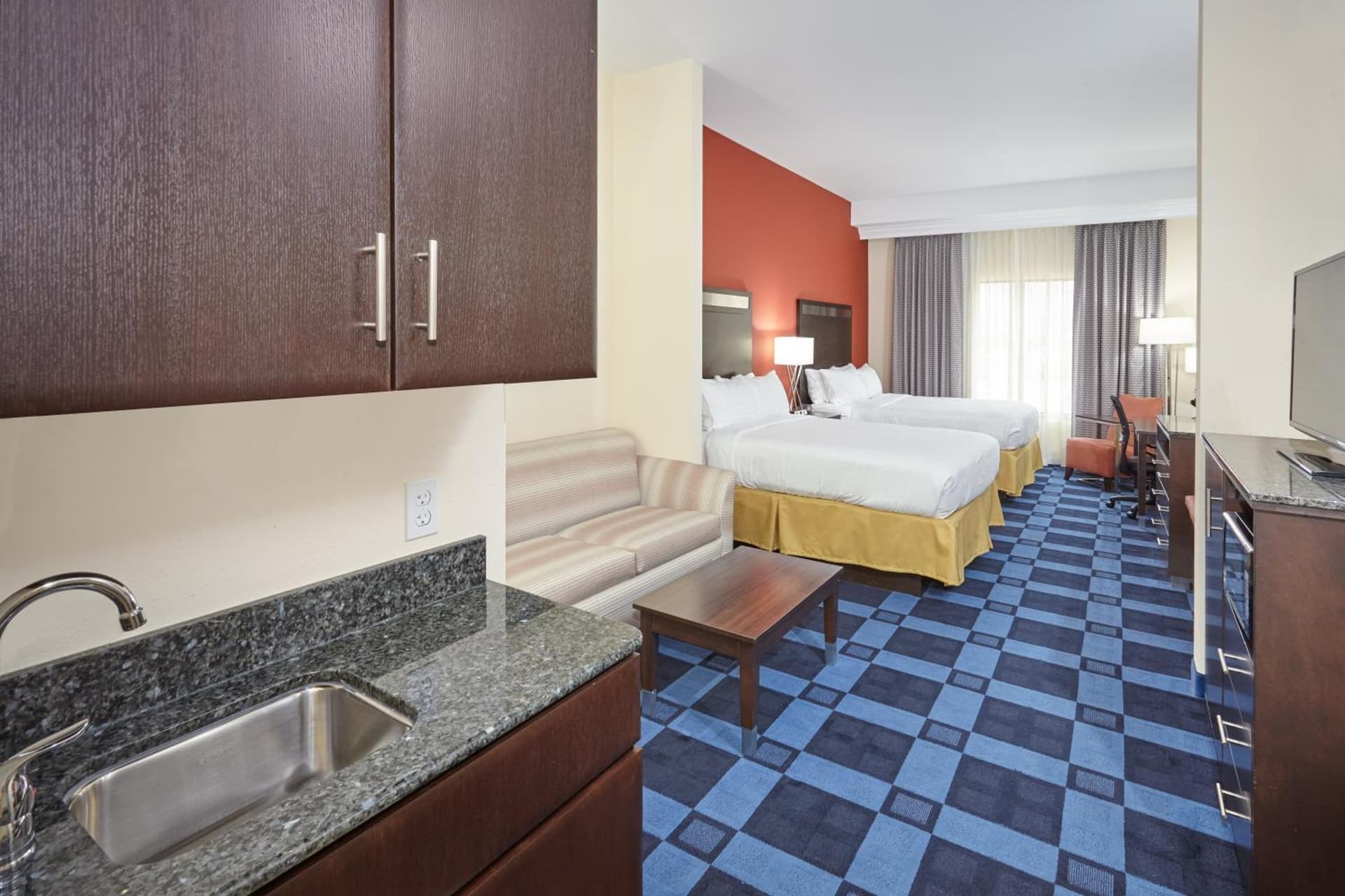Holiday Inn Express Hotel & Suites Columbia Univ Area-Hwy 63 by IHG gallery photo in Columbia, MO — image 8