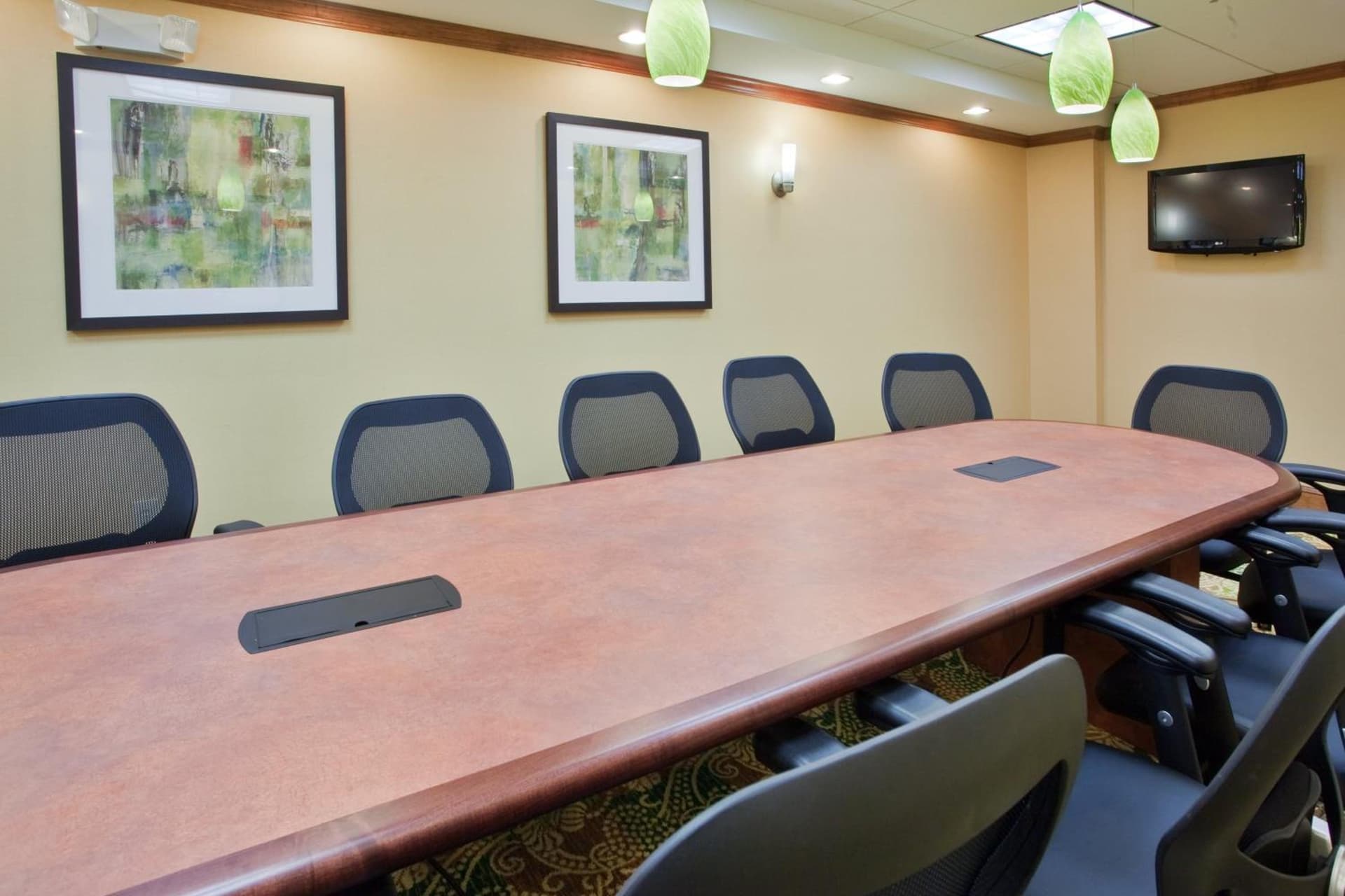 Holiday Inn Express Hotel & Suites Fredericksburg by IHG gallery photo in Fredericksburg, VA — image 65