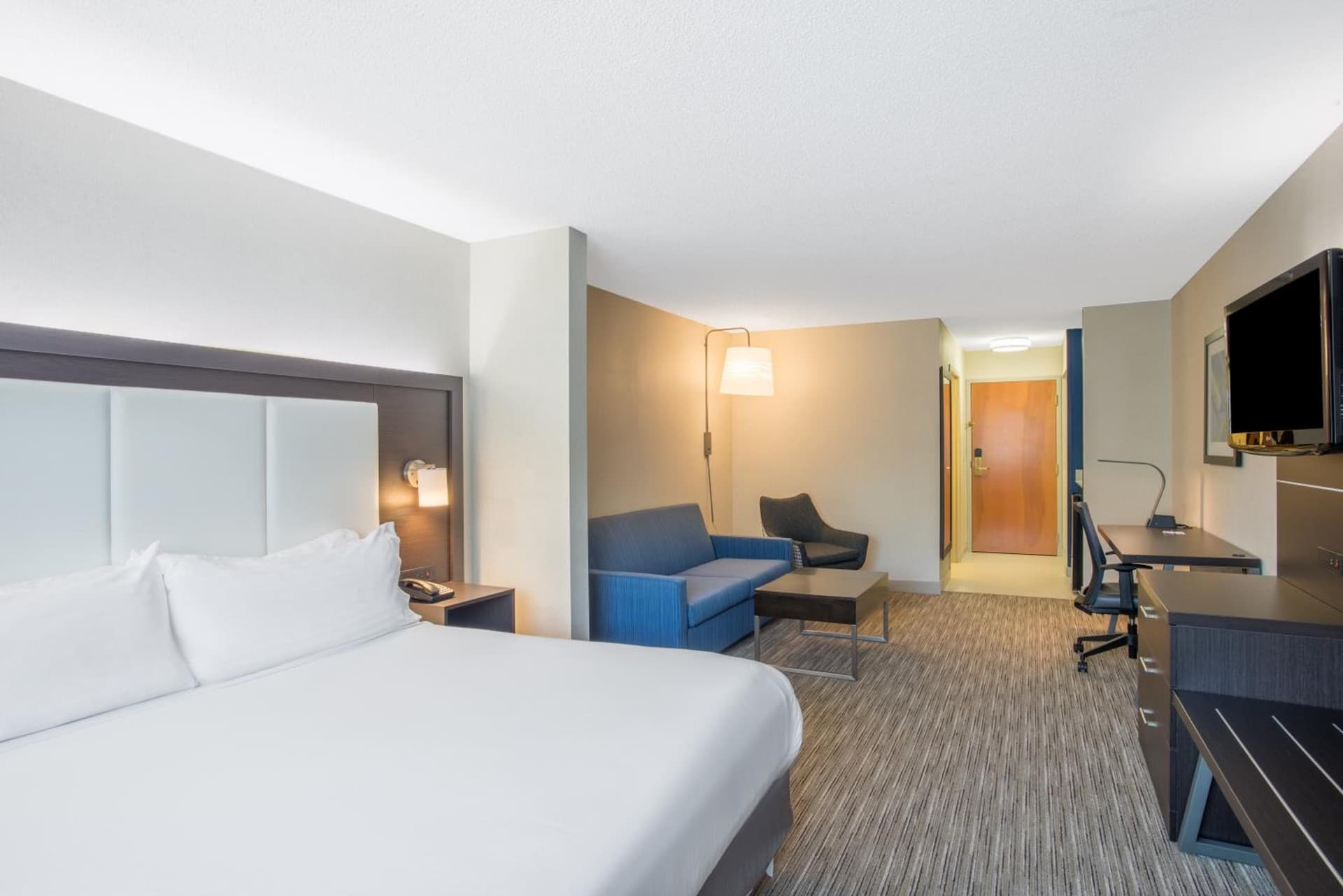 Holiday Inn Express Hotel & Suites Boston - Marlboro by IHG gallery photo in Hudson — image 14