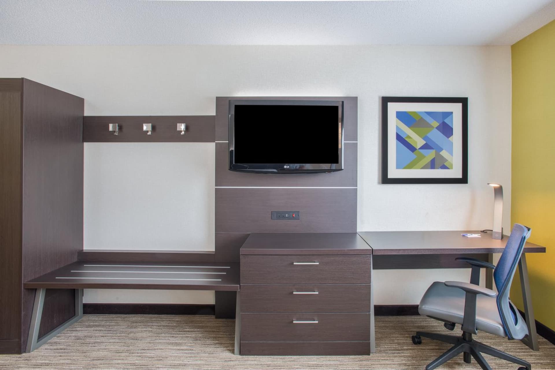 Holiday Inn Express Hotel & Suites Boston - Marlboro by IHG gallery photo in Hudson — image 27