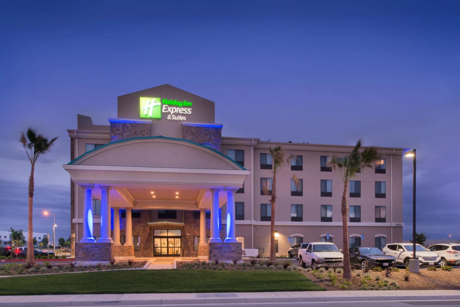 Holiday Inn Express & Suites Bakersfield Airport by IHG featured exterior or lobby in Bakersfield, CA — similar hotel