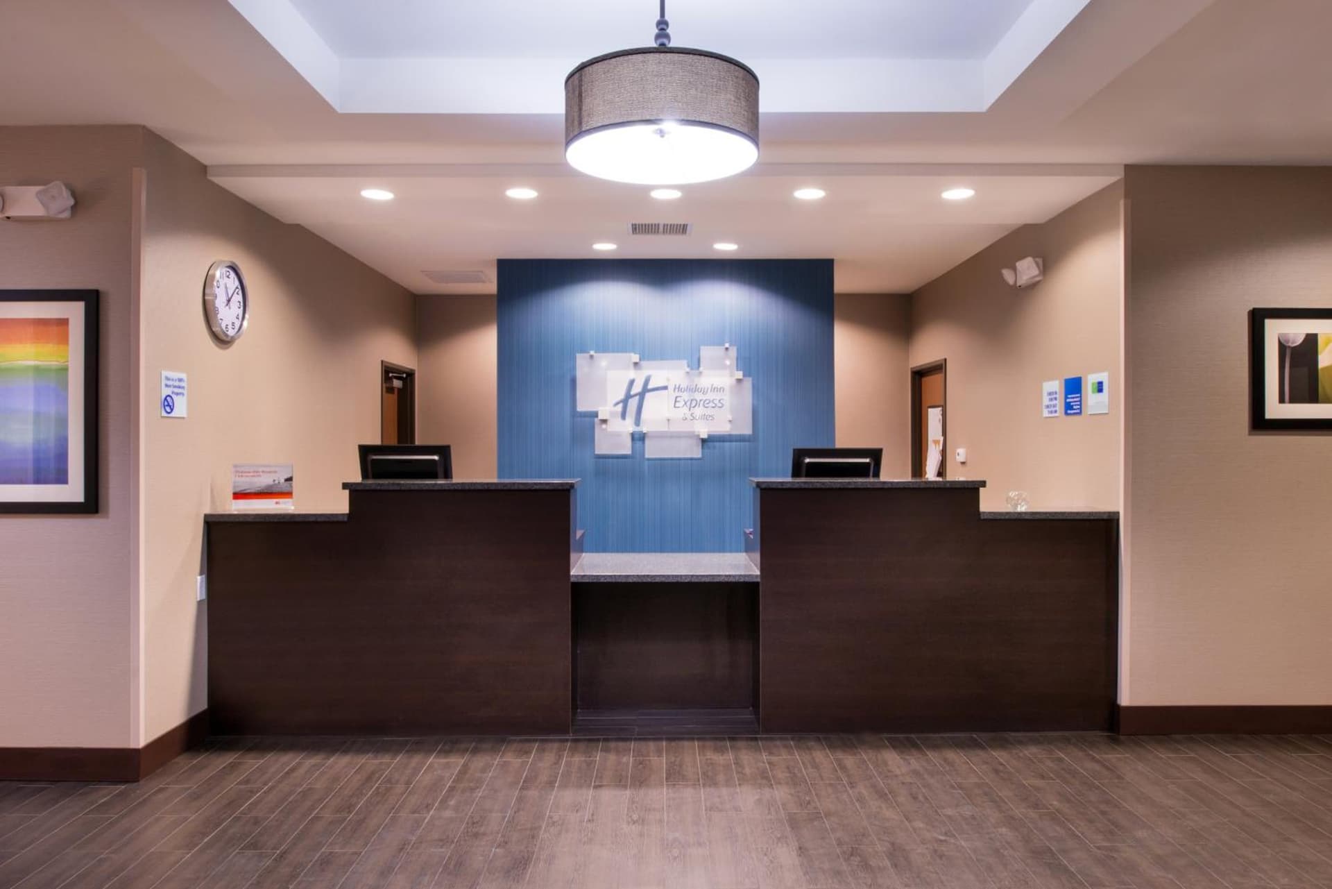 Holiday Inn Express & Suites Bakersfield Airport by IHG gallery photo in Bakersfield, CA — image 29