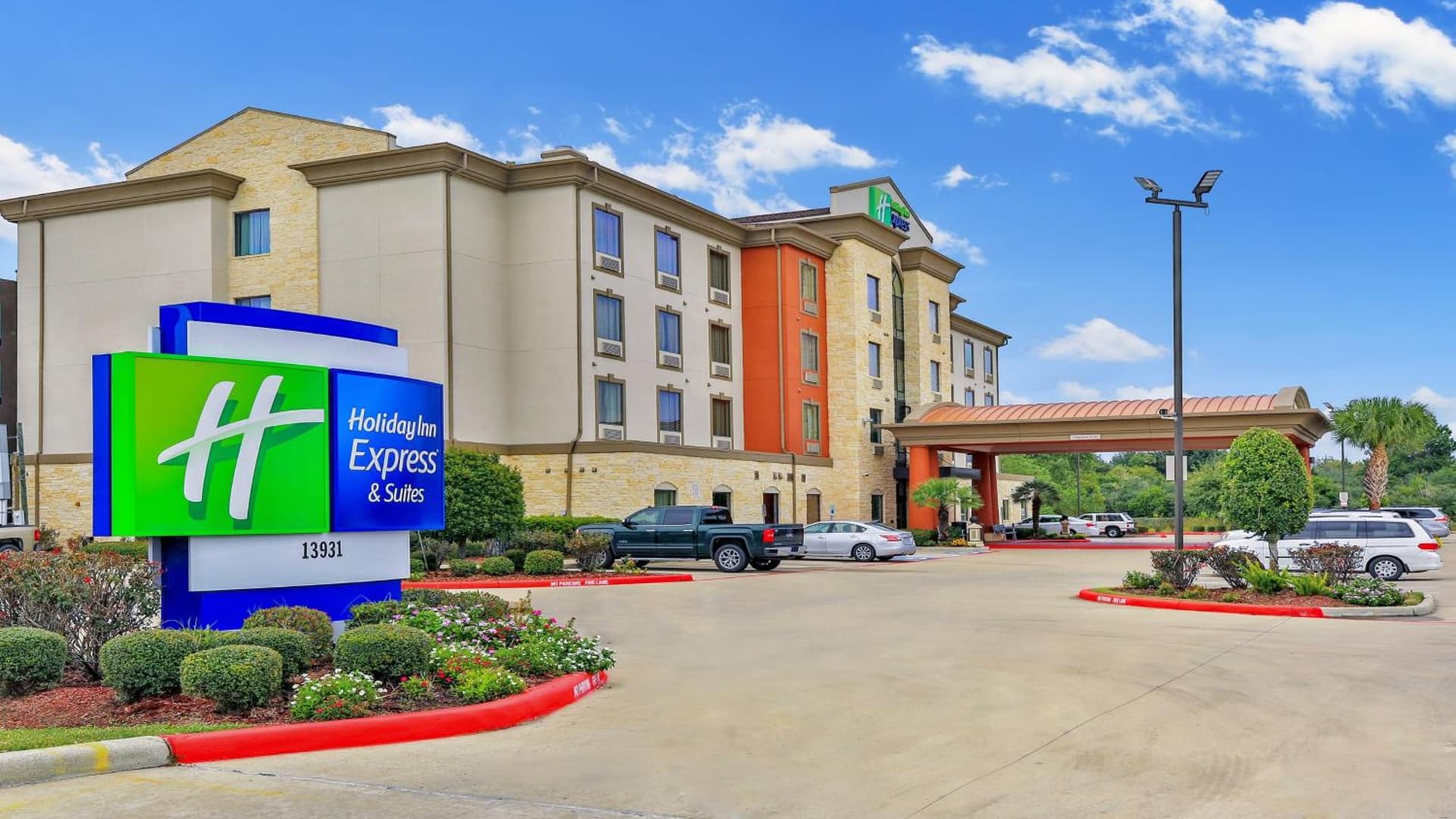 Holiday Inn Express & Suites Houston South - Near Pearland by IHG featured exterior or lobby in Houston, TX — similar hotel