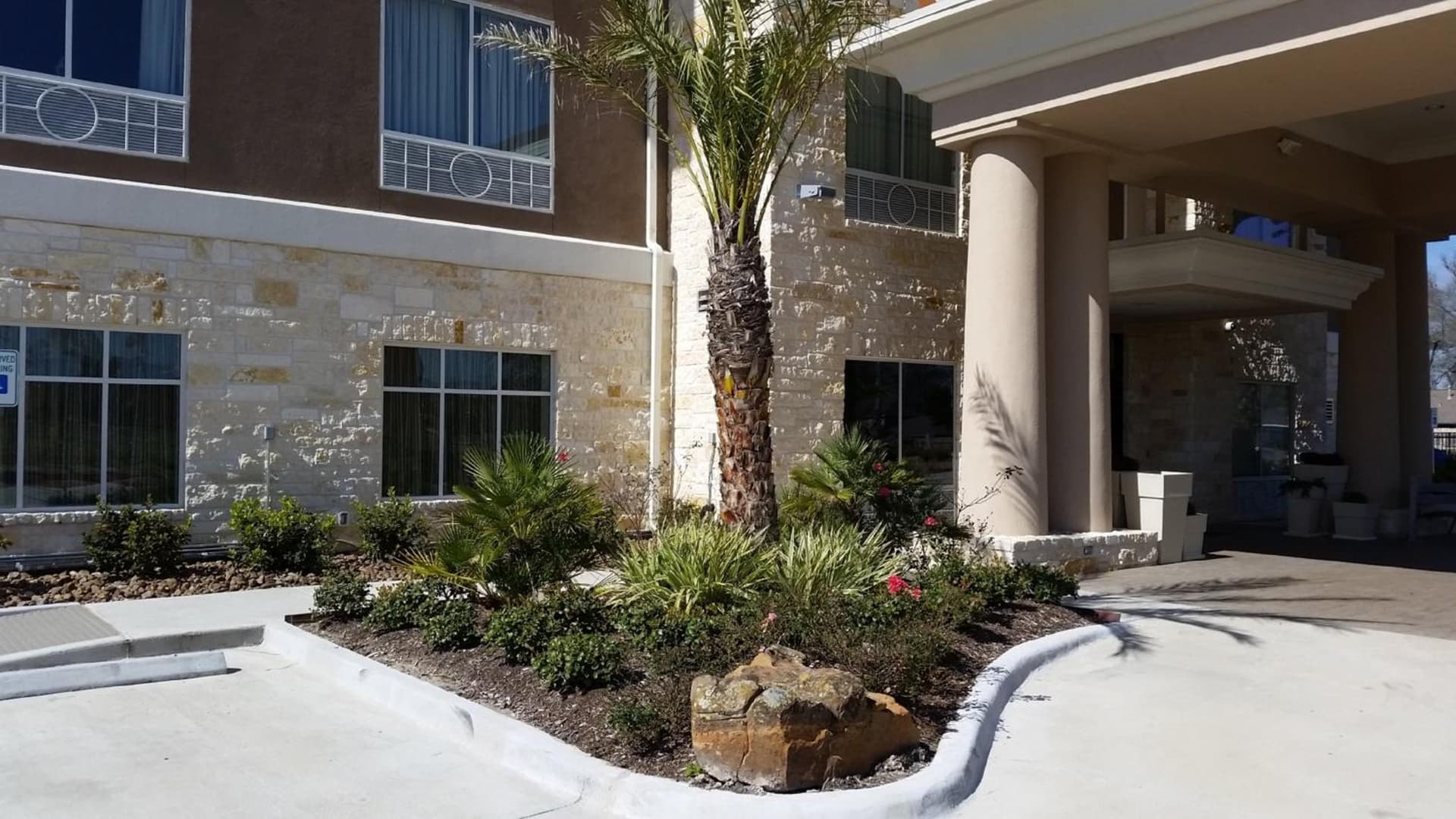 Holiday Inn Express and Suites Atascocita - Humble - Kingwood by IHG gallery photo in Humble, TX — image 37