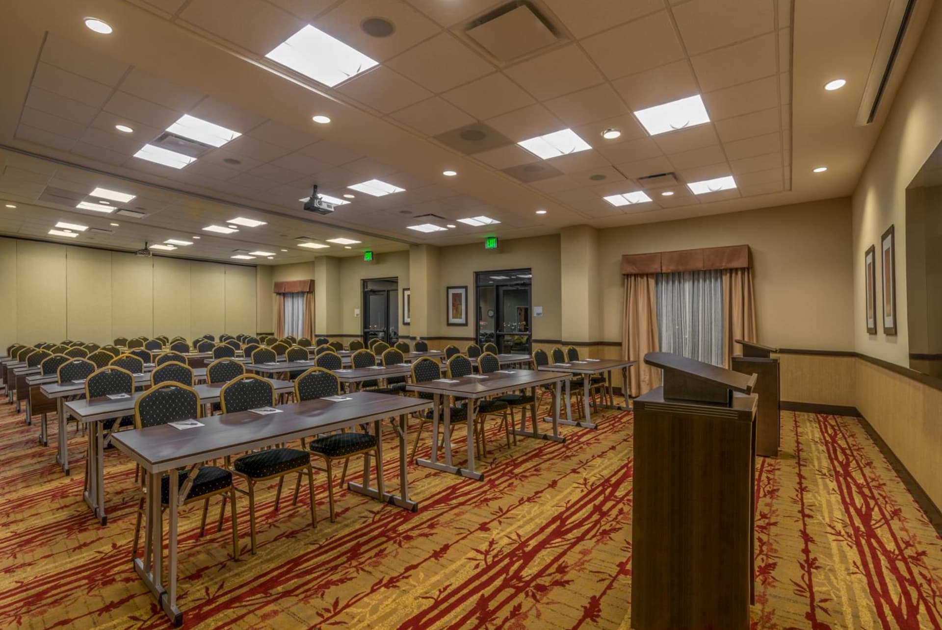 Holiday Inn Express & Suites Denver South - Castle Rock by IHG gallery photo in Castle Rock, CO — image 12