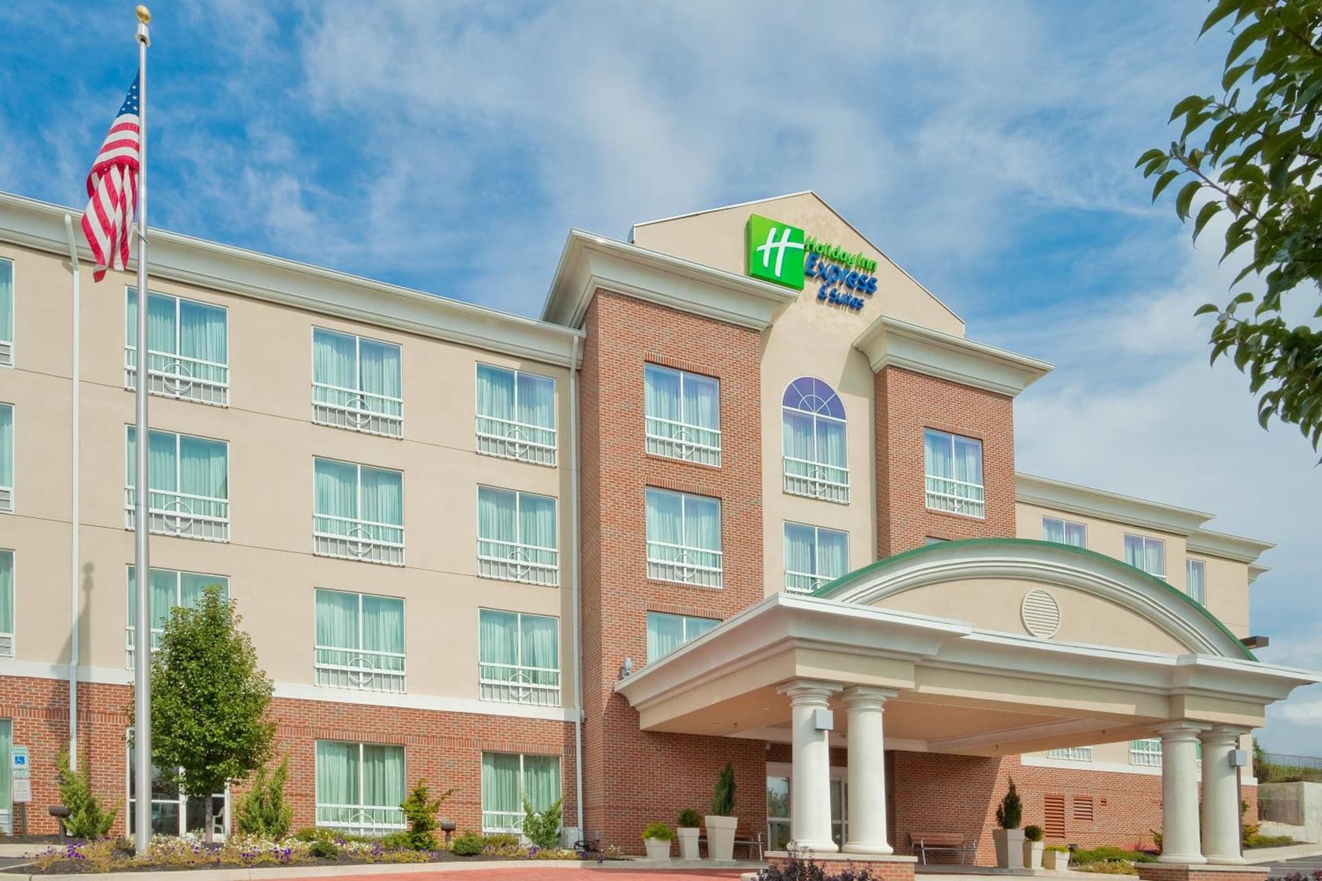 Holiday Inn Express Hotel & Suites Bethlehem by IHG featured exterior or lobby in Bethlehem, PA — similar hotel