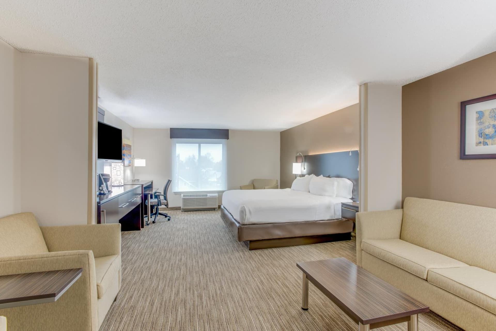 Holiday Inn Express Hotel & Suites Bethlehem by IHG property views in Bethlehem, PA — gallery photo 3
