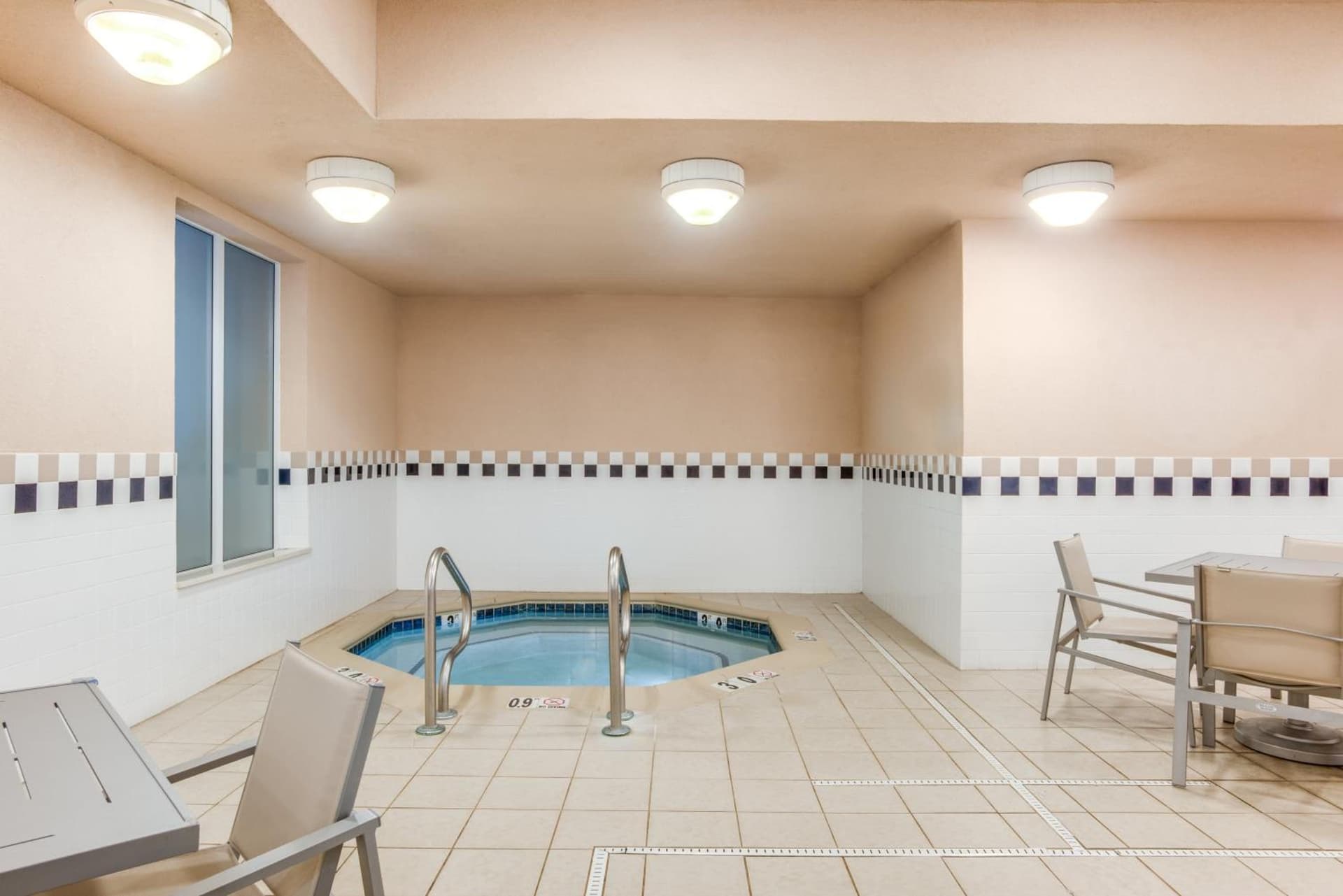 Holiday Inn Express Hotel & Suites Bethlehem by IHG gallery photo in Bethlehem, PA — image 6