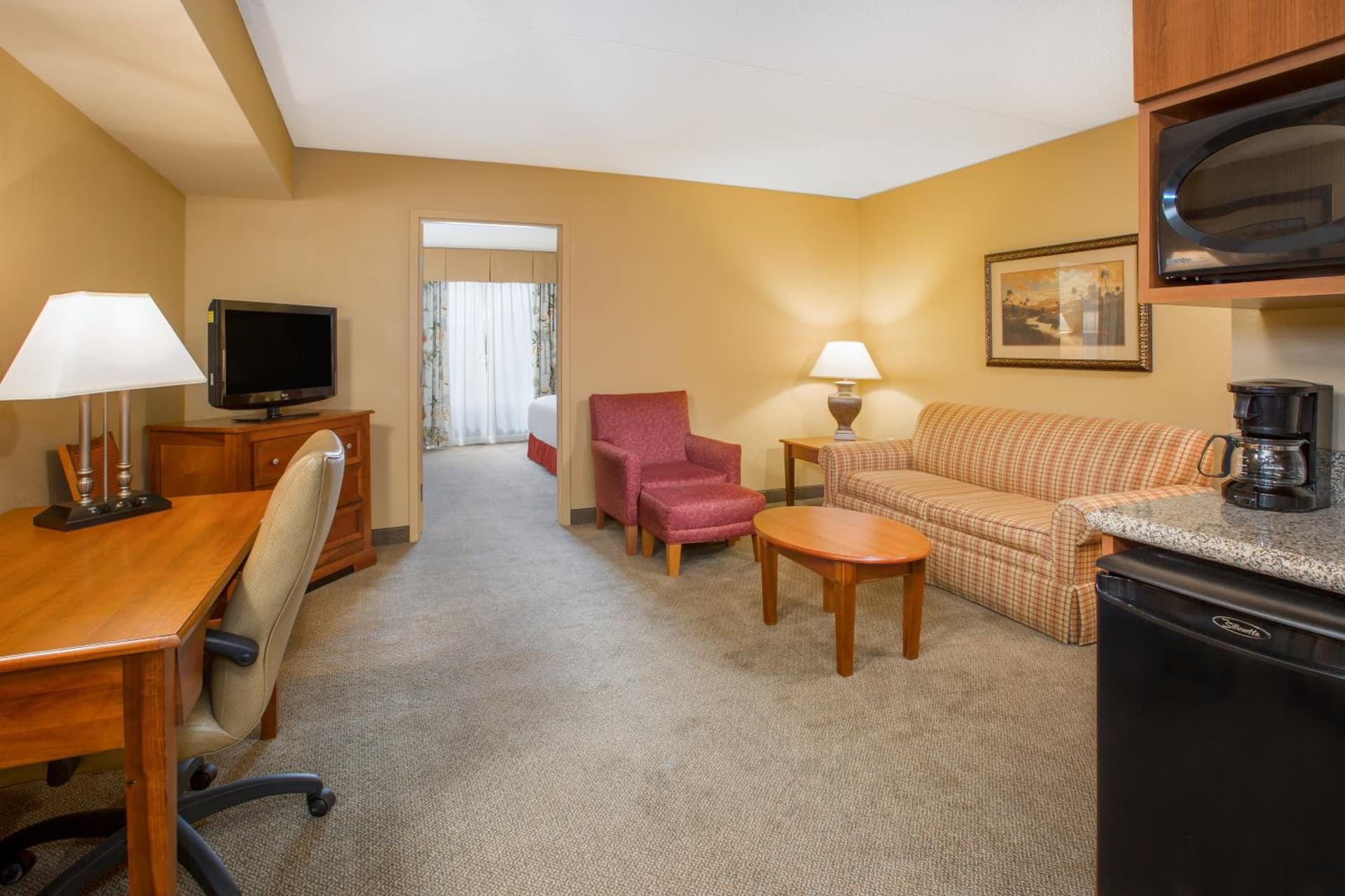 Holiday Inn Express & Suites Bloomington by IHG gallery photo in Bloomington, IN — image 10