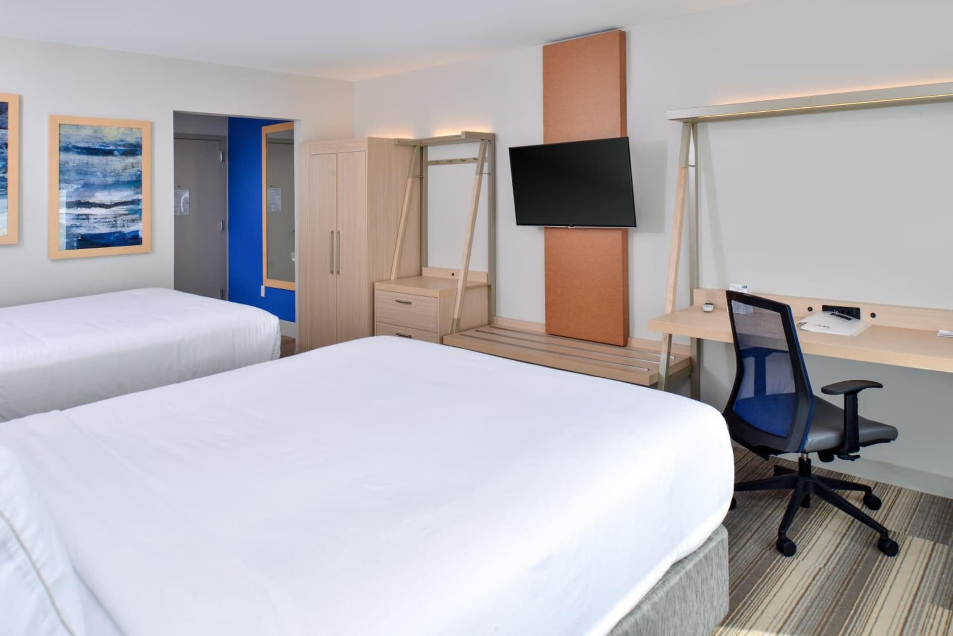 Holiday Inn Express & Suites - Brighton South - US 23 by IHG property views in Brighton, MI — gallery photo 3