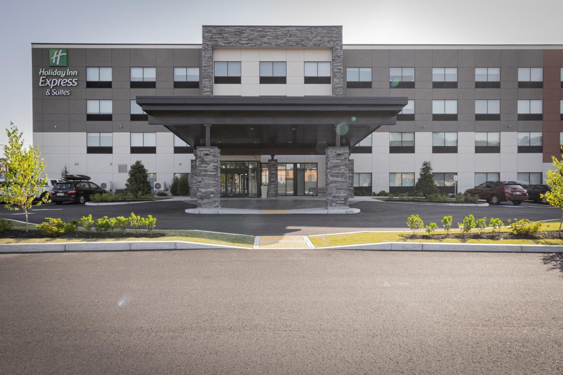 Holiday Inn Express & Suites - Boston South - Randolph by IHG gallery photo in Randolph — image 4