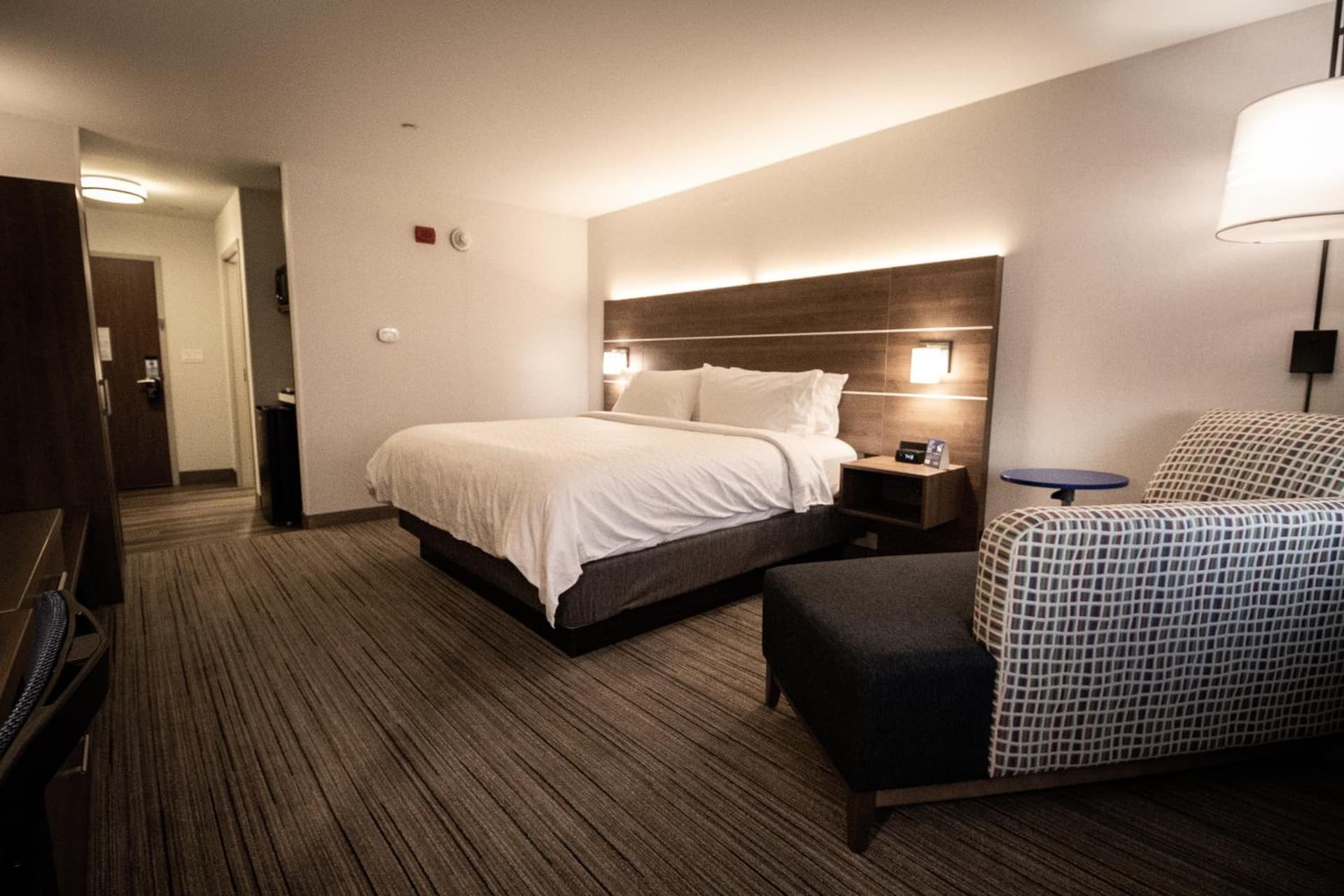 Holiday Inn Express & Suites - Boston South - Randolph by IHG gallery photo in Randolph — image 12